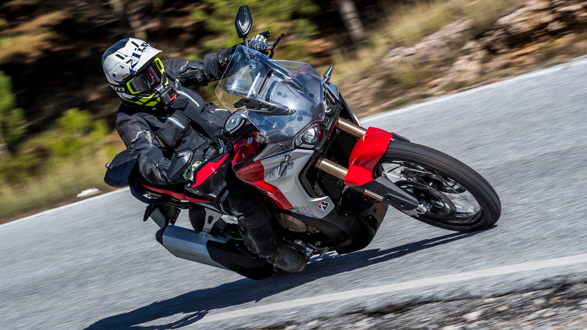 MV Agusta Enduro Veloce 2025 Accion (8)