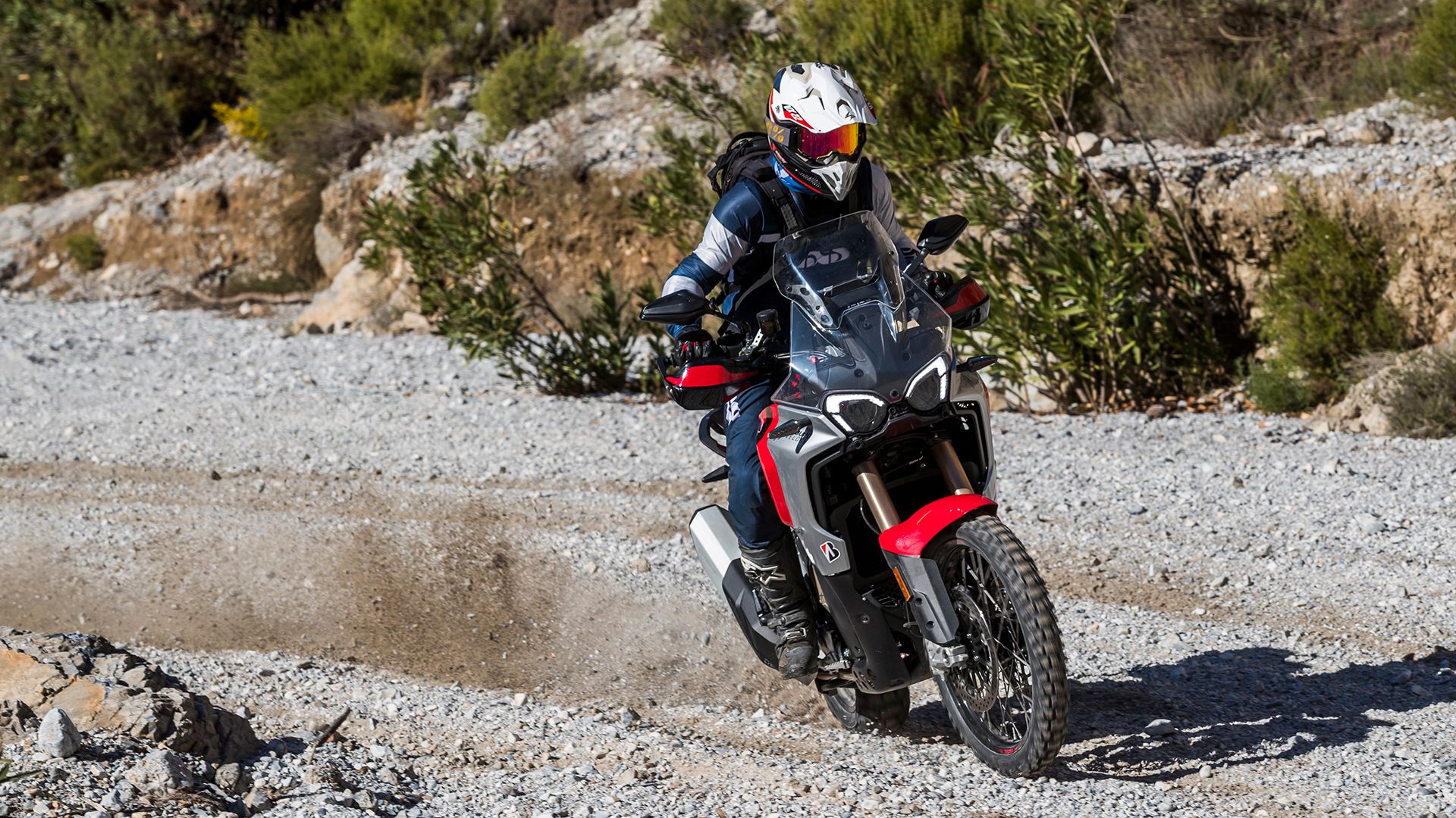 MV Agusta Enduro Veloce 2025 Accion (12)