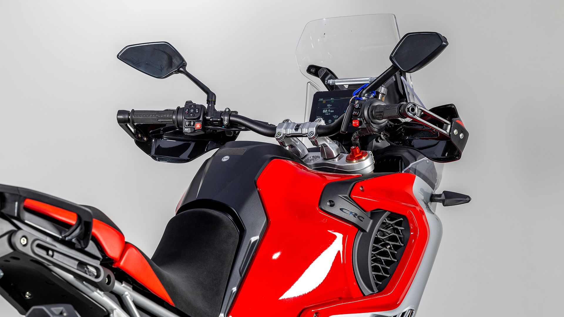MV AGUSTA ENDURO VELOCE Detall 012