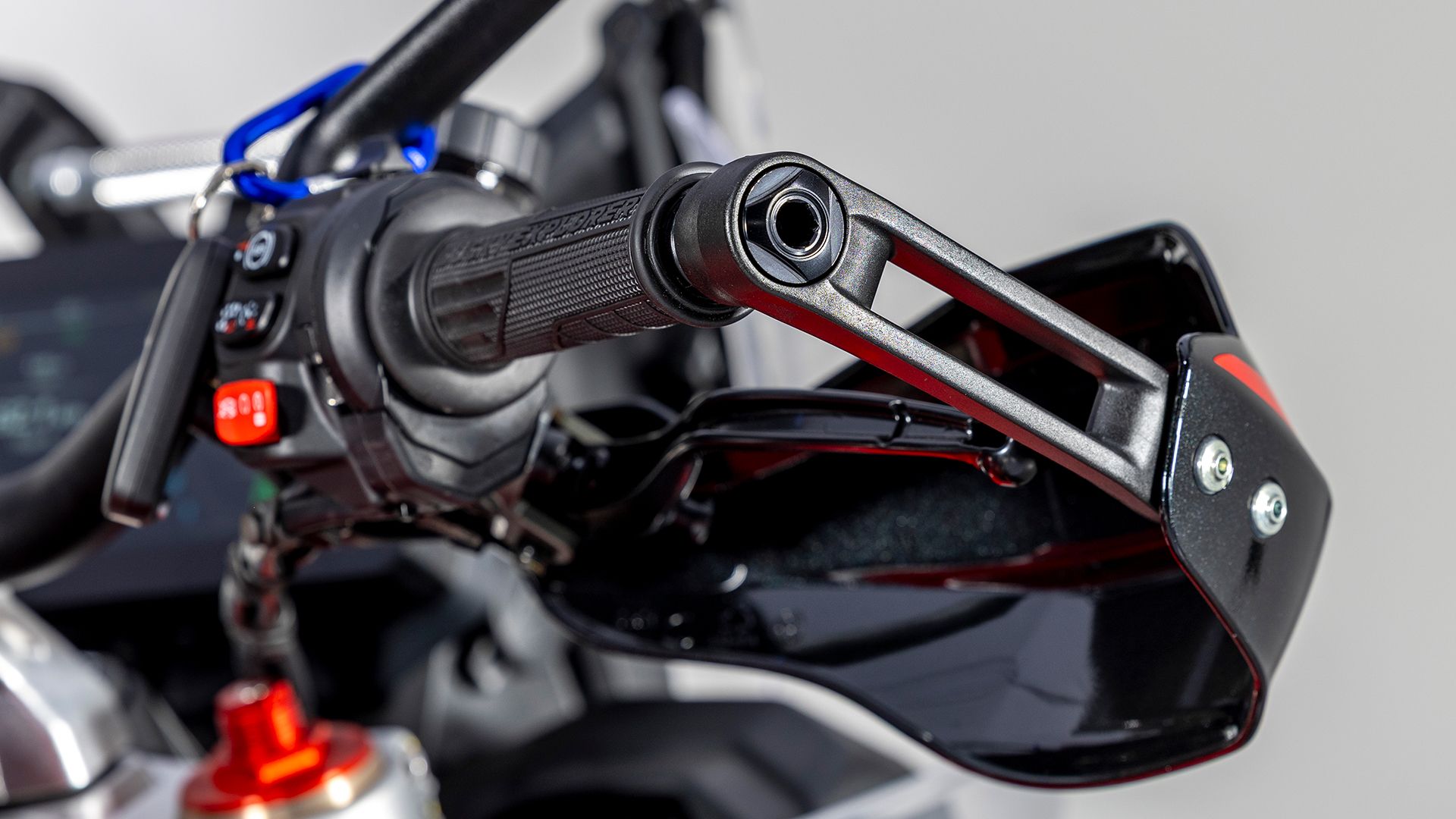 MV AGUSTA ENDURO VELOCE Detall 013