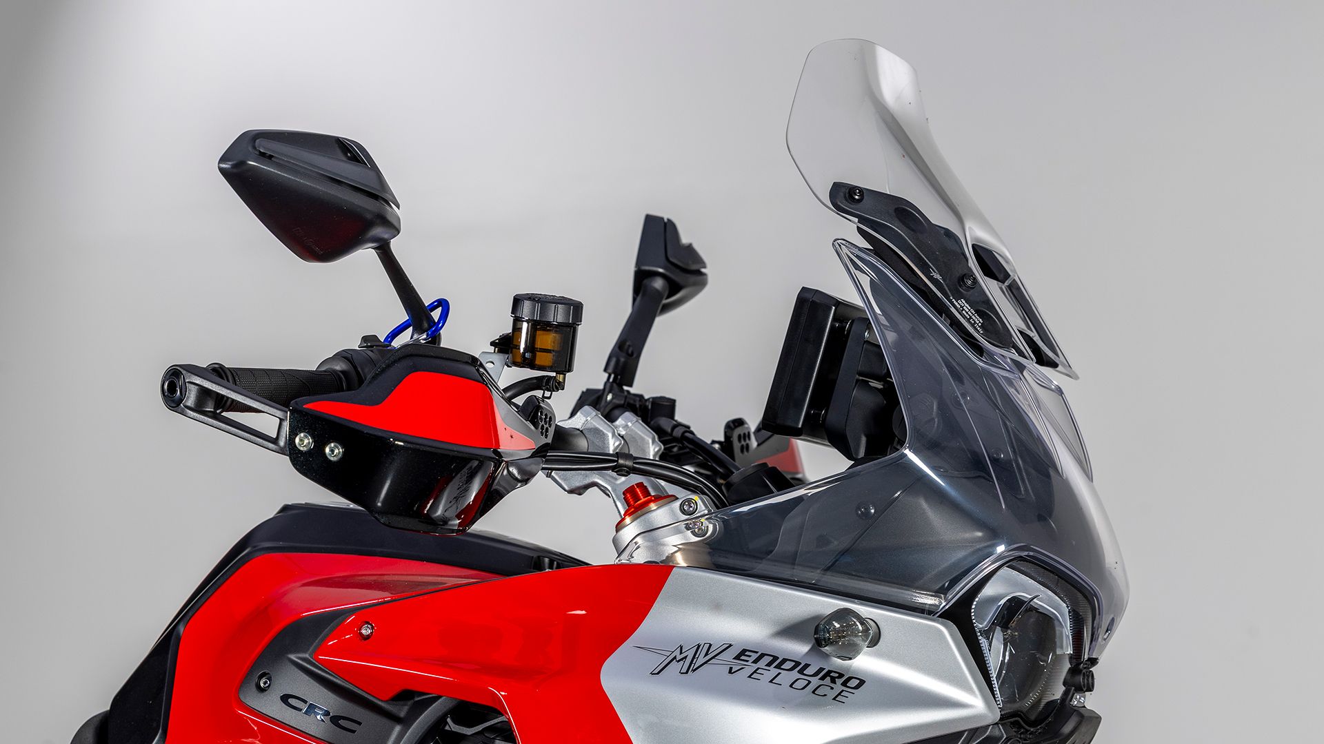 MV AGUSTA ENDURO VELOCE Detall 015