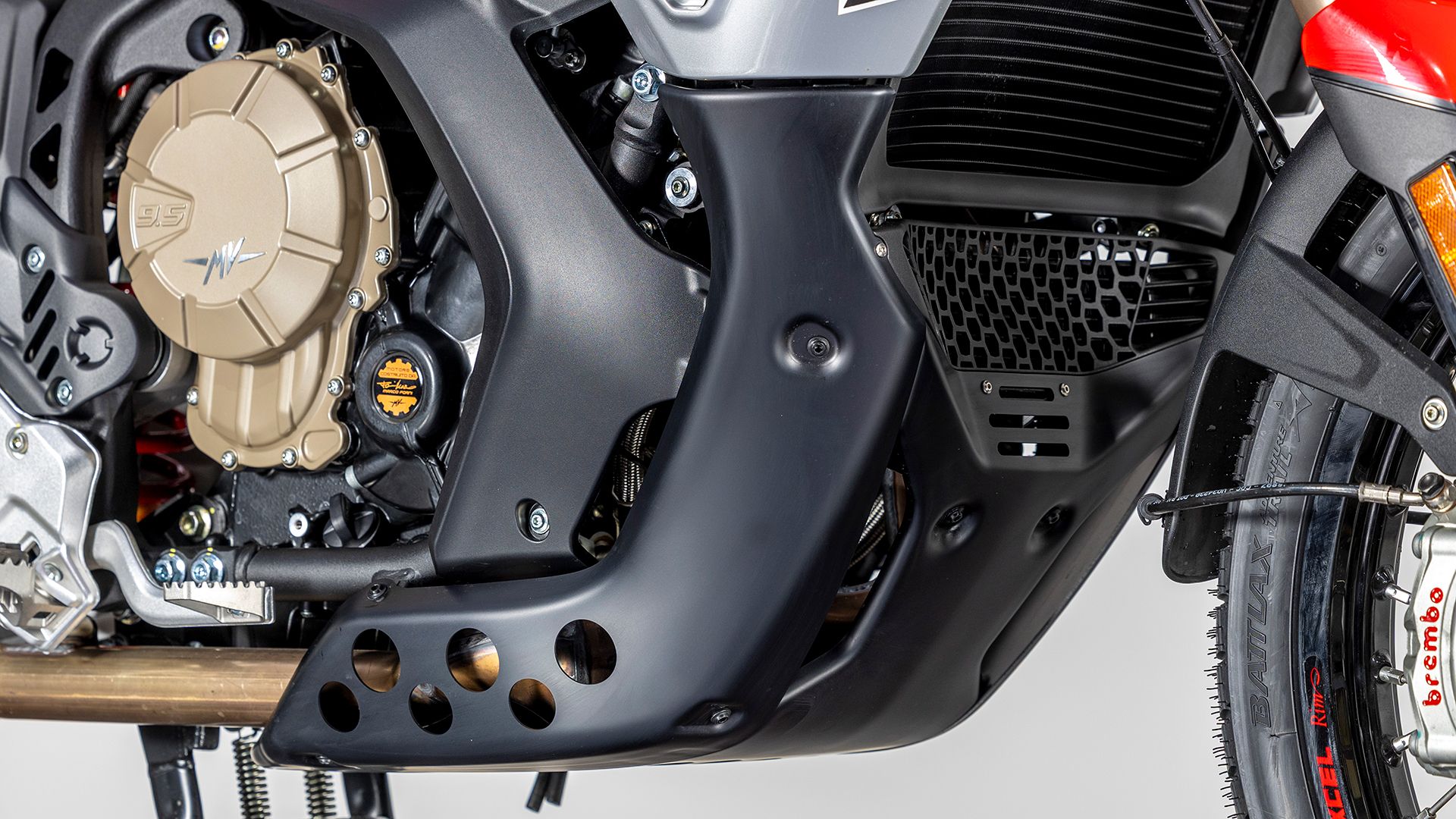 MV AGUSTA ENDURO VELOCE Detall 016