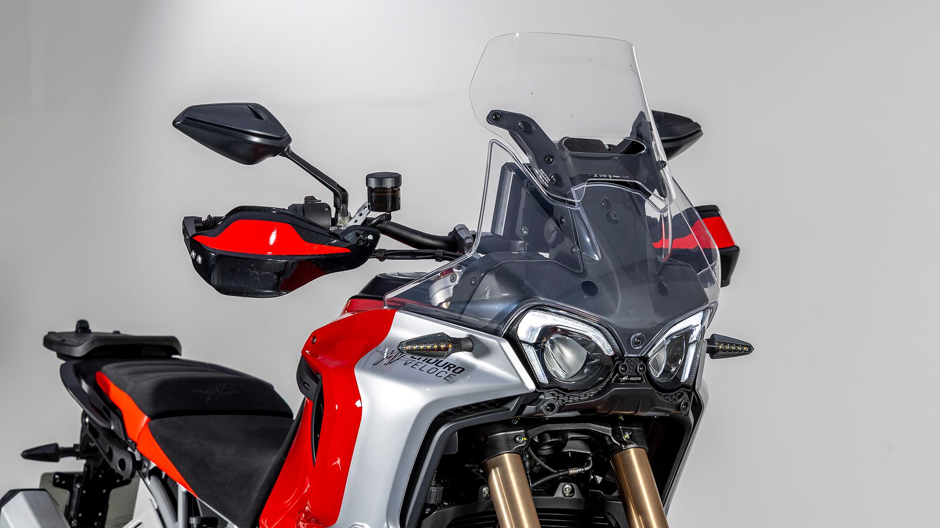 MV AGUSTA ENDURO VELOCE Detall 019