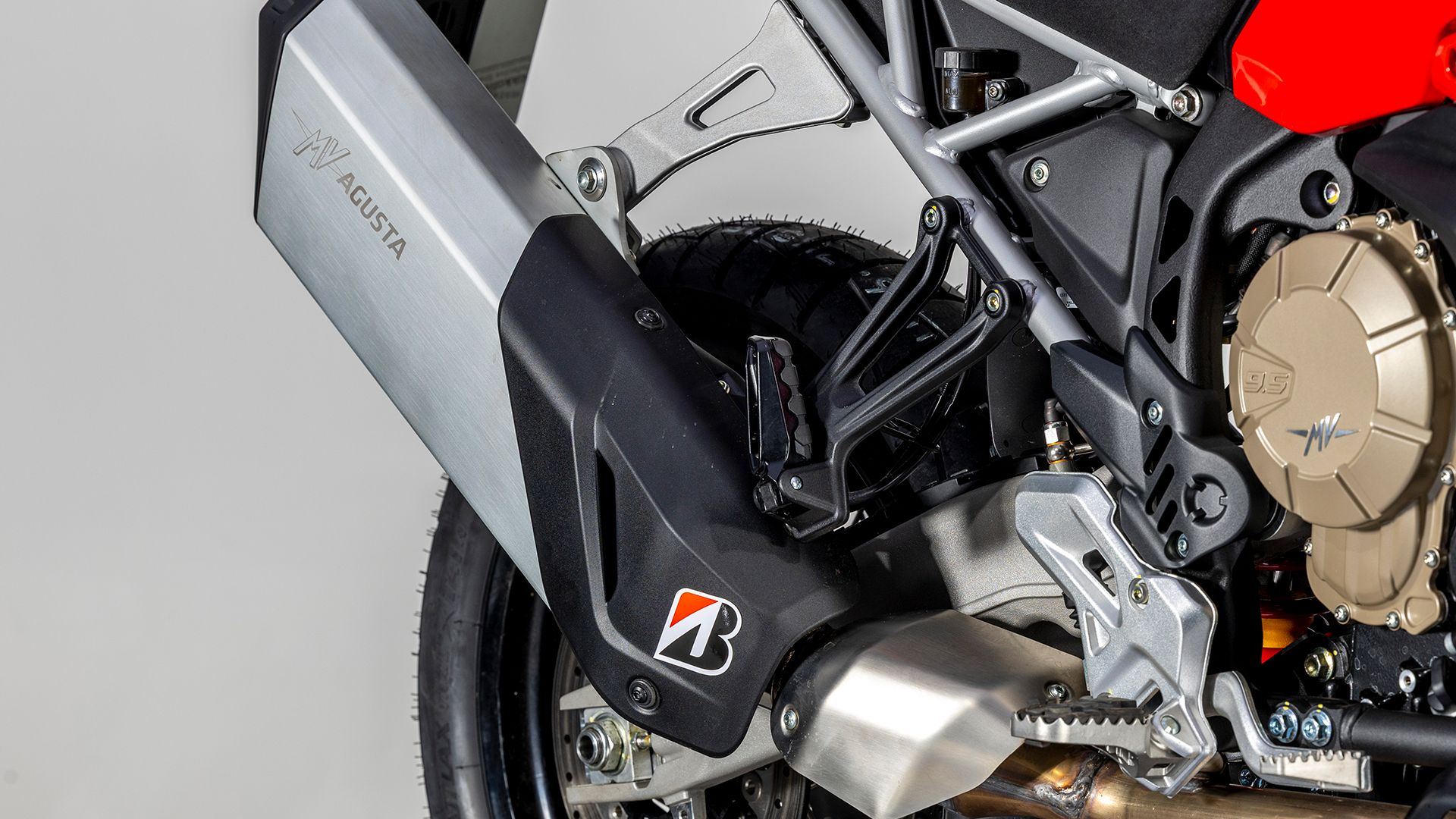 MV AGUSTA ENDURO VELOCE Detall 022