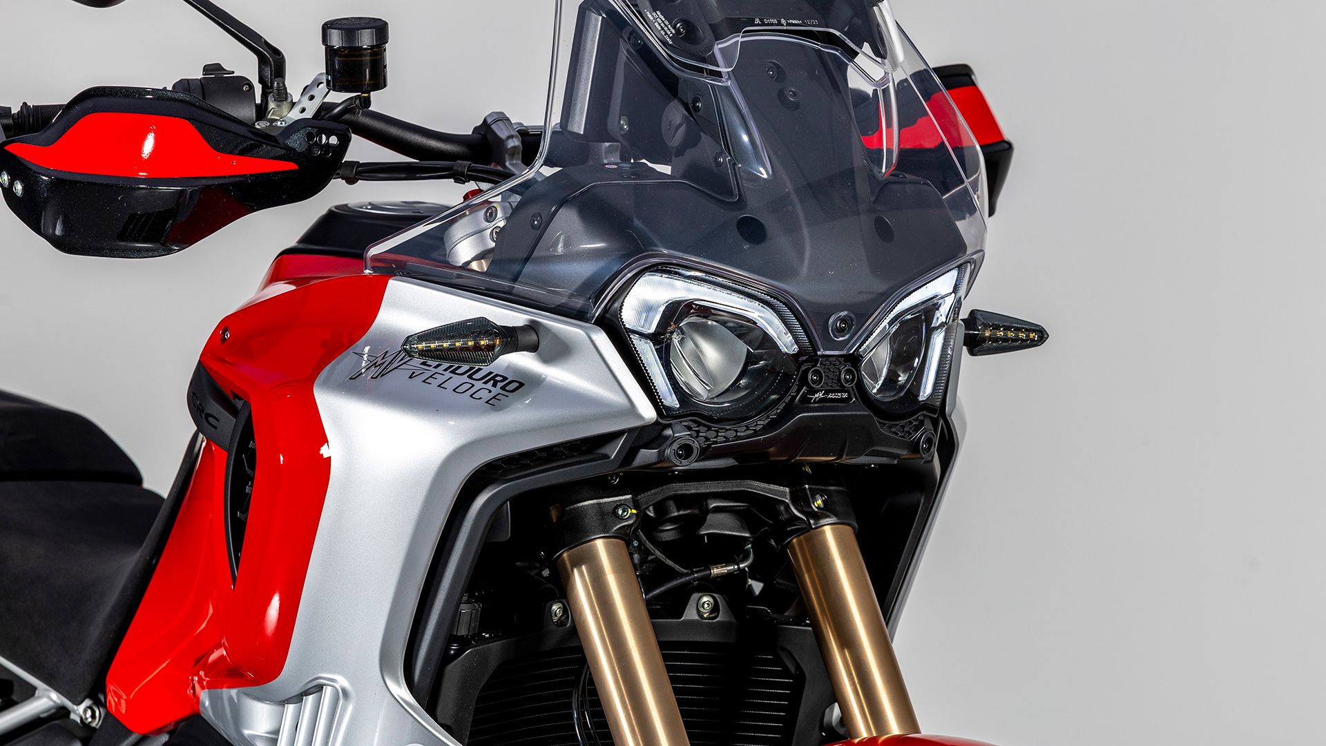 MV AGUSTA ENDURO VELOCE Detall 027