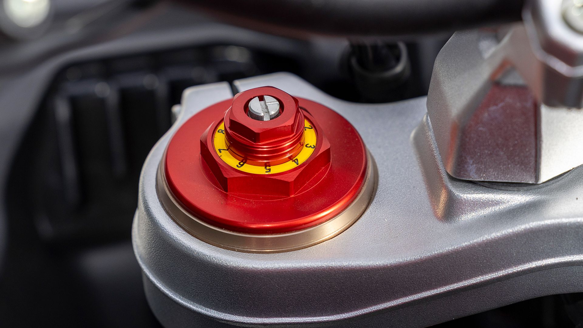 MV AGUSTA ENDURO VELOCE Detall 043