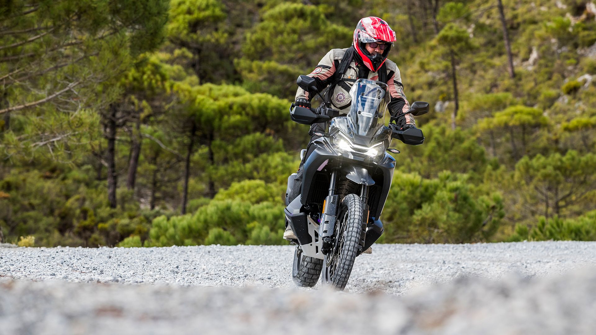 CFMoto 800MT X 2025 Accion (7)