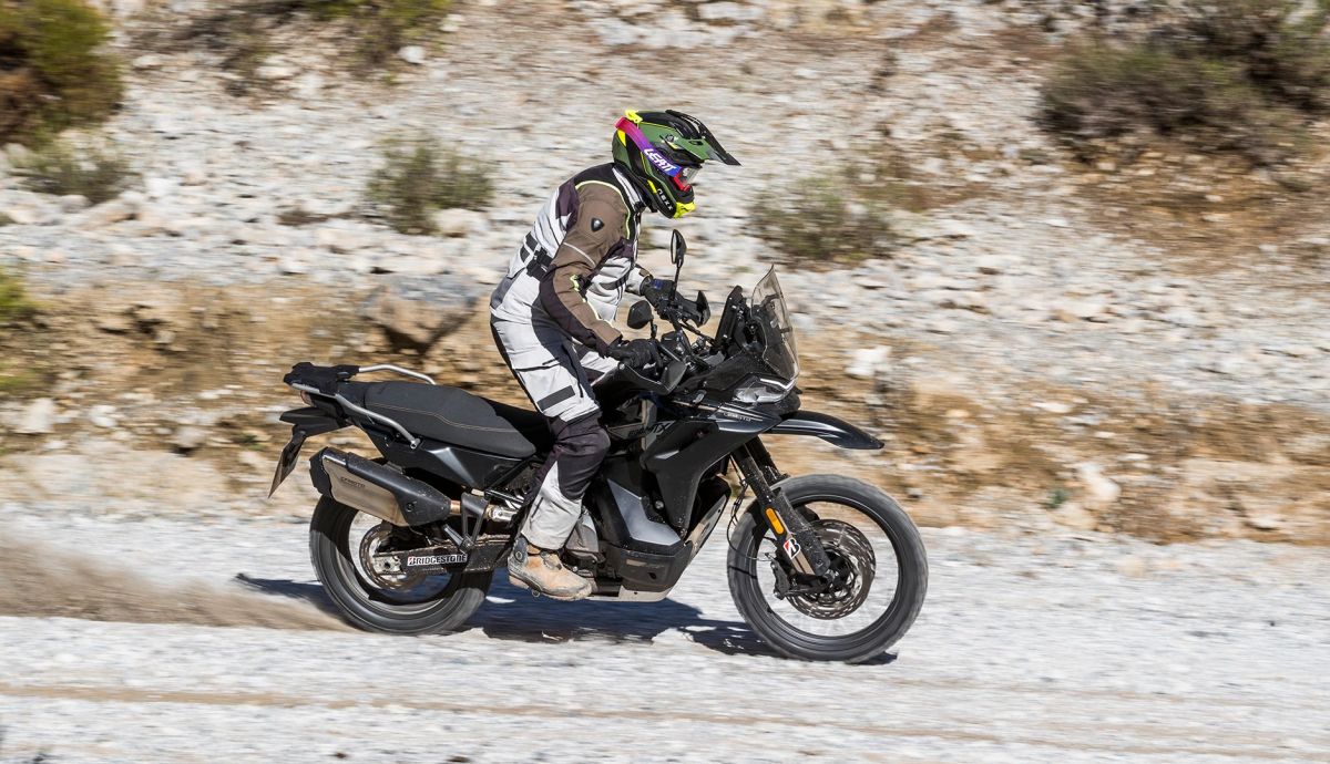 CFMoto 800MT X 2025 Accion (14)