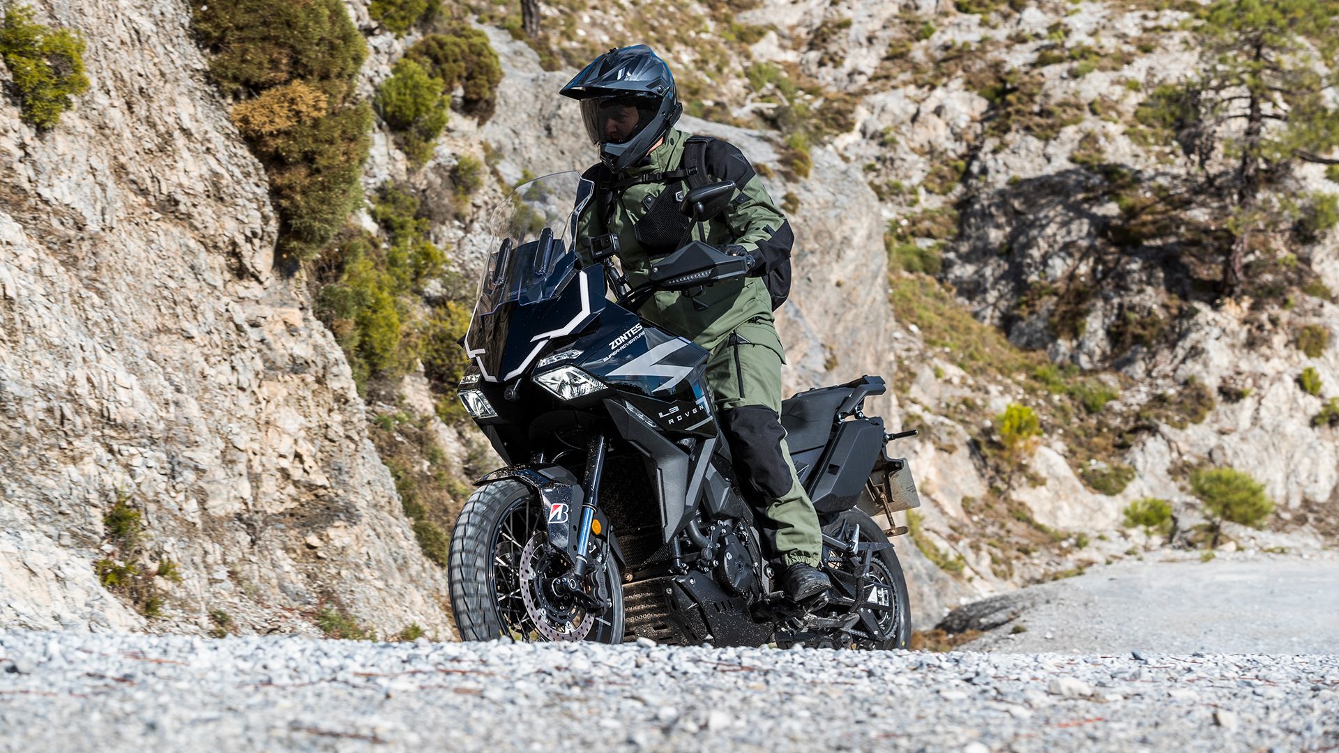 Zontes 703F 2025 Accion (6)