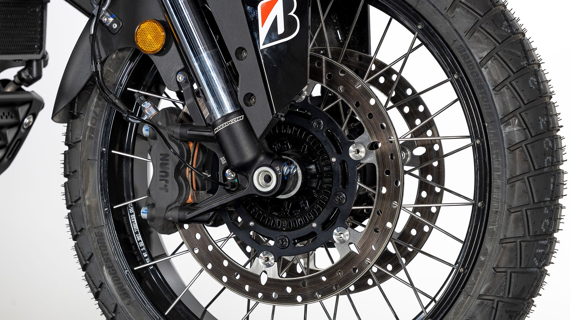 ZONTES 703 F Detall 006