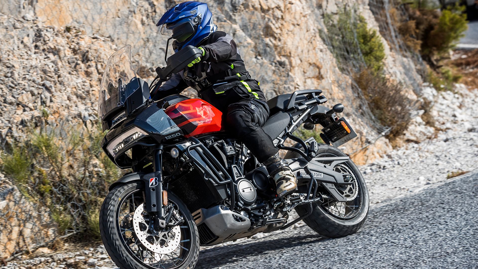 Harley Davidson Pan America 1250 Special 2025 Accion (9)