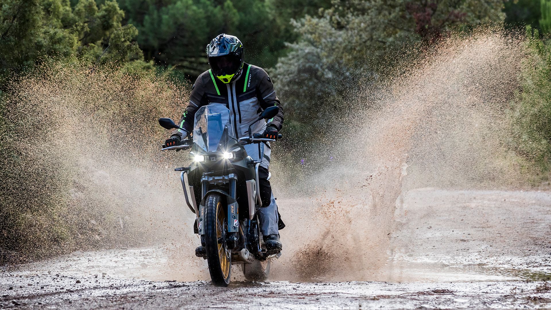 Kove 800 X 2025 Accion (4)