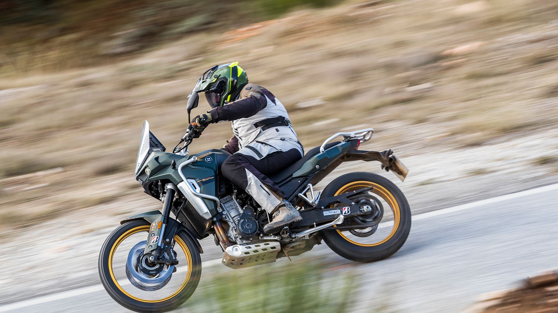 Kove 800 X 2025 Accion (5)