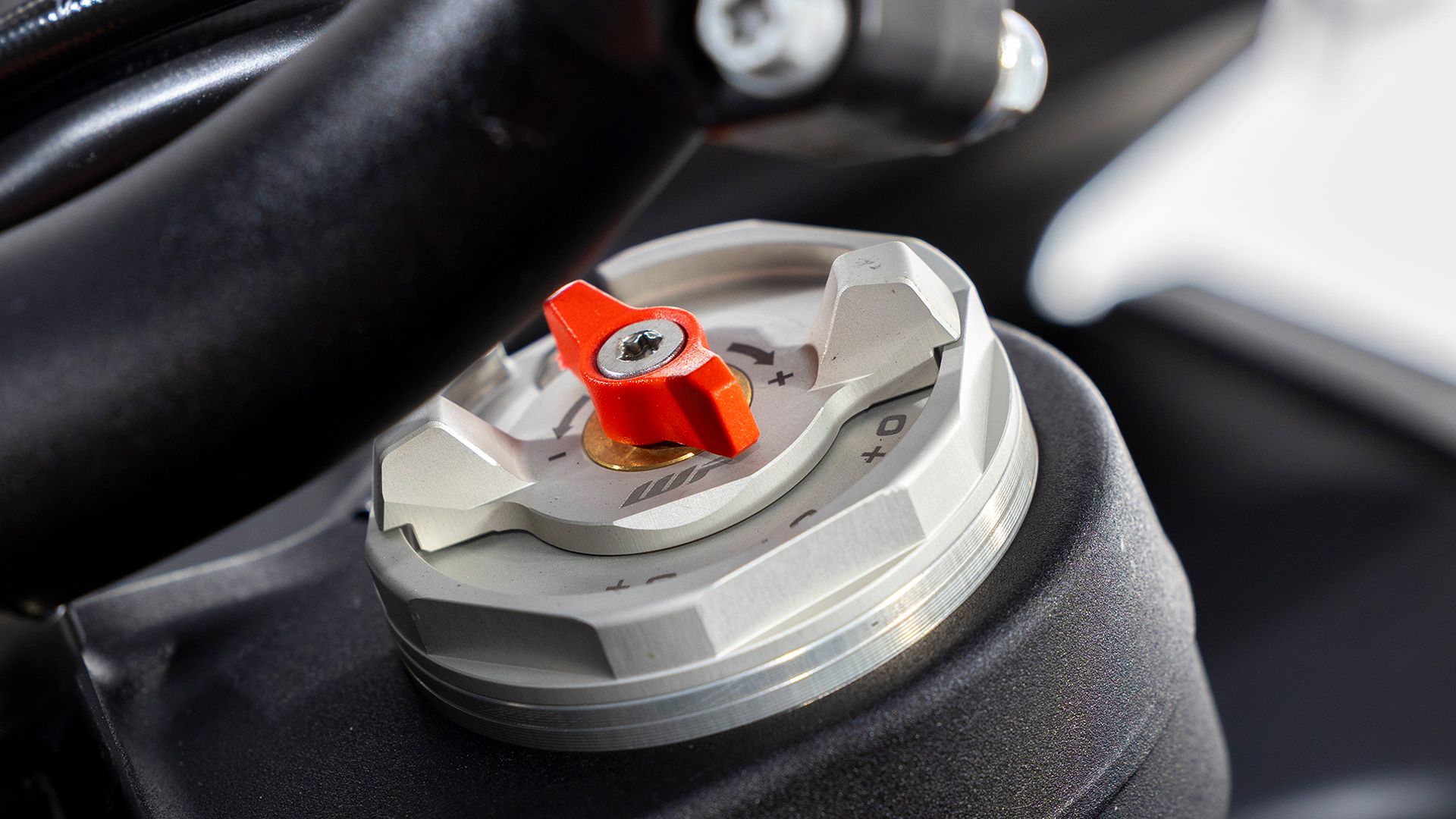 KTM 890 ADVENTURE R Detall 026