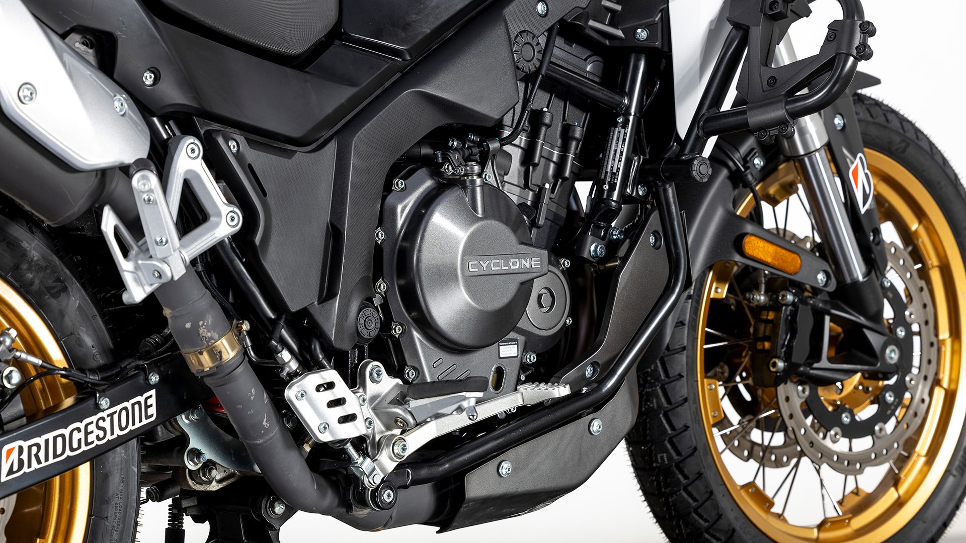 CYCLONE RX600 Detall 013