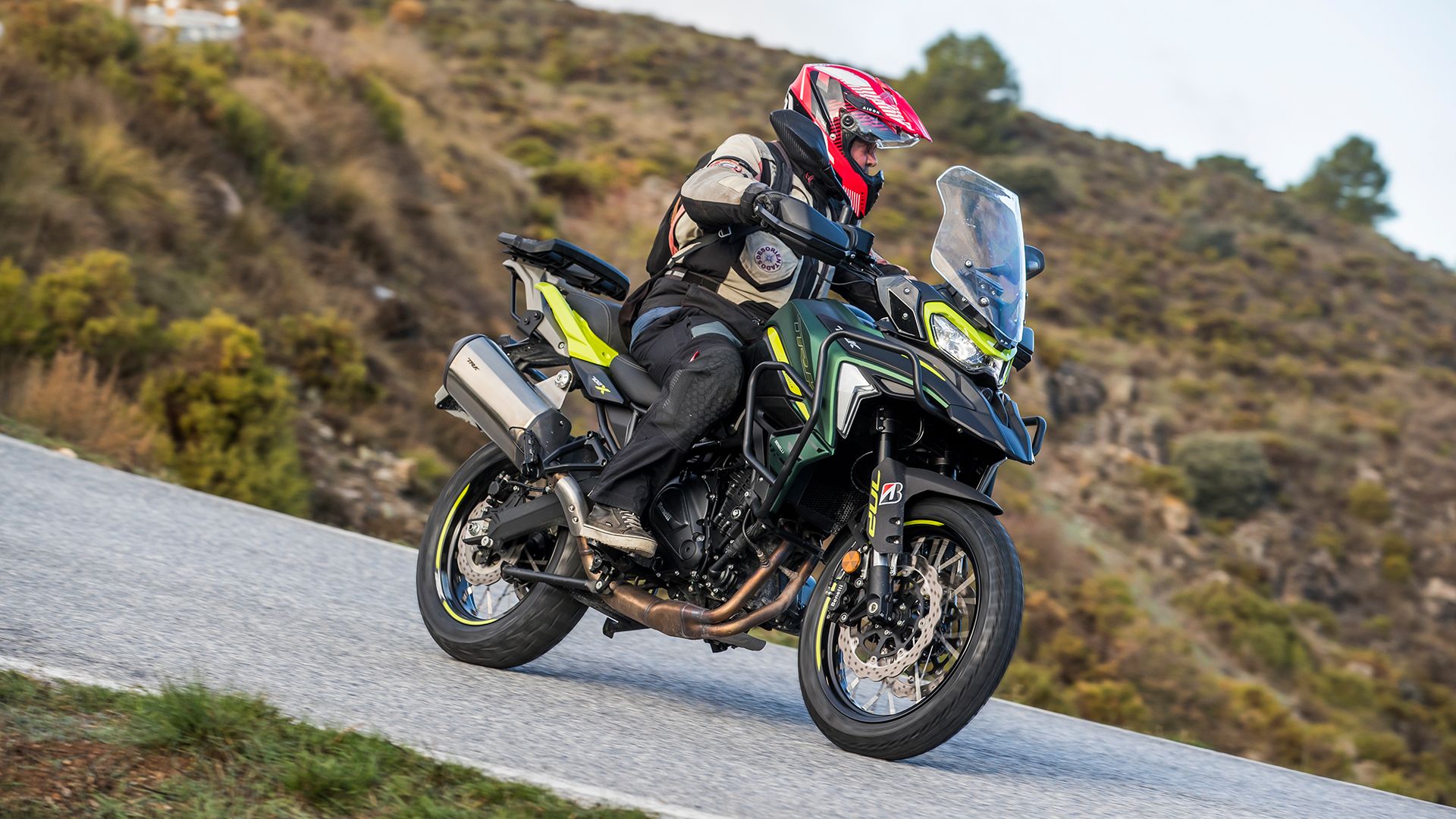 Benelli TRK 702 X 2025 Acción