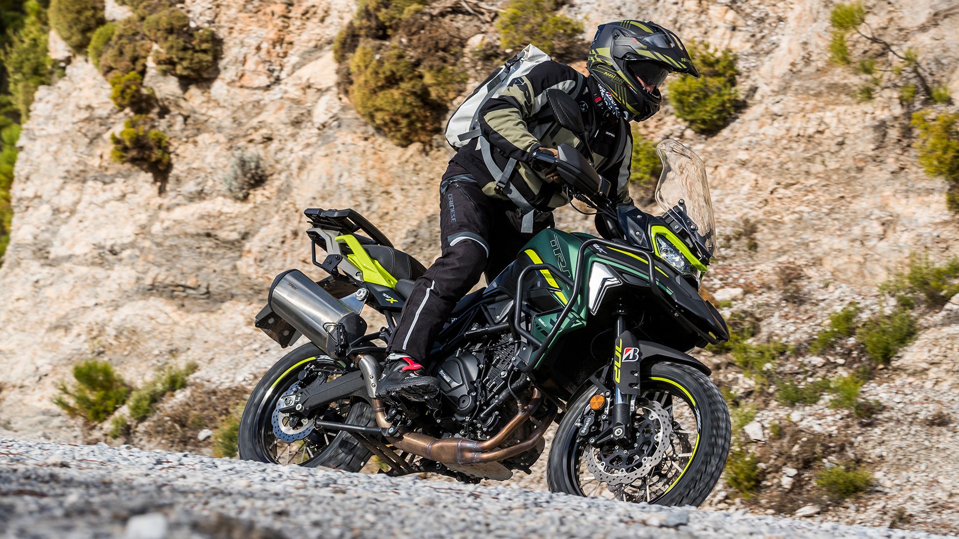 Benelli TRK 702 X 2025 Acción