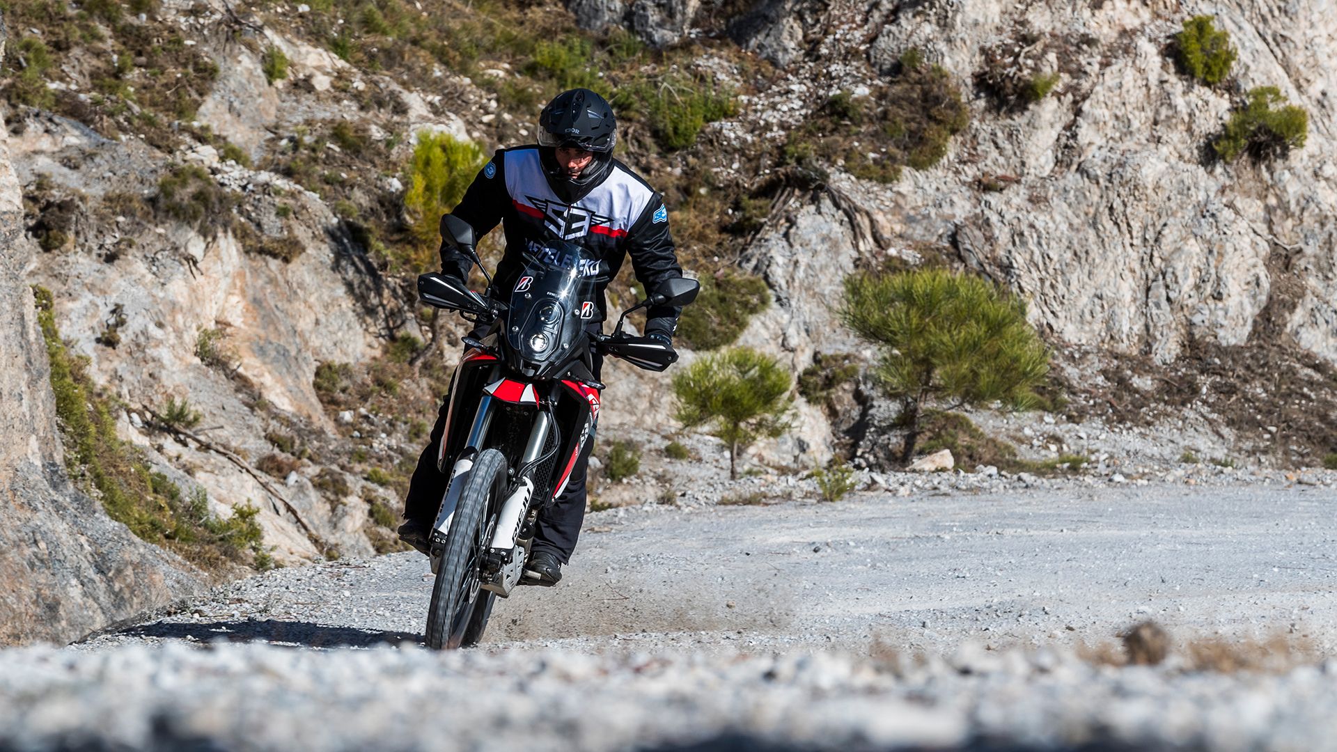 Rieju Aventura Rally 307R 2025 Acción