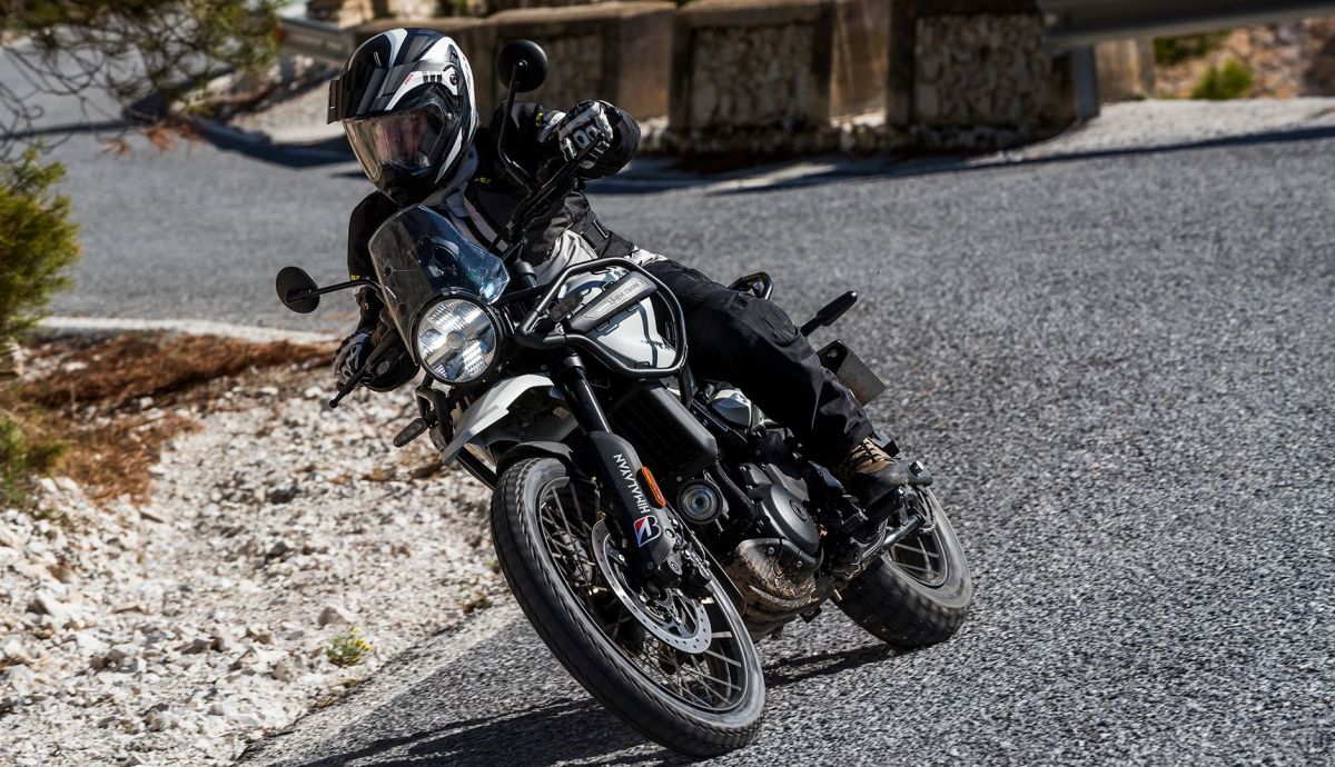 Royal Enfield Himalayan 450 2025 Acción