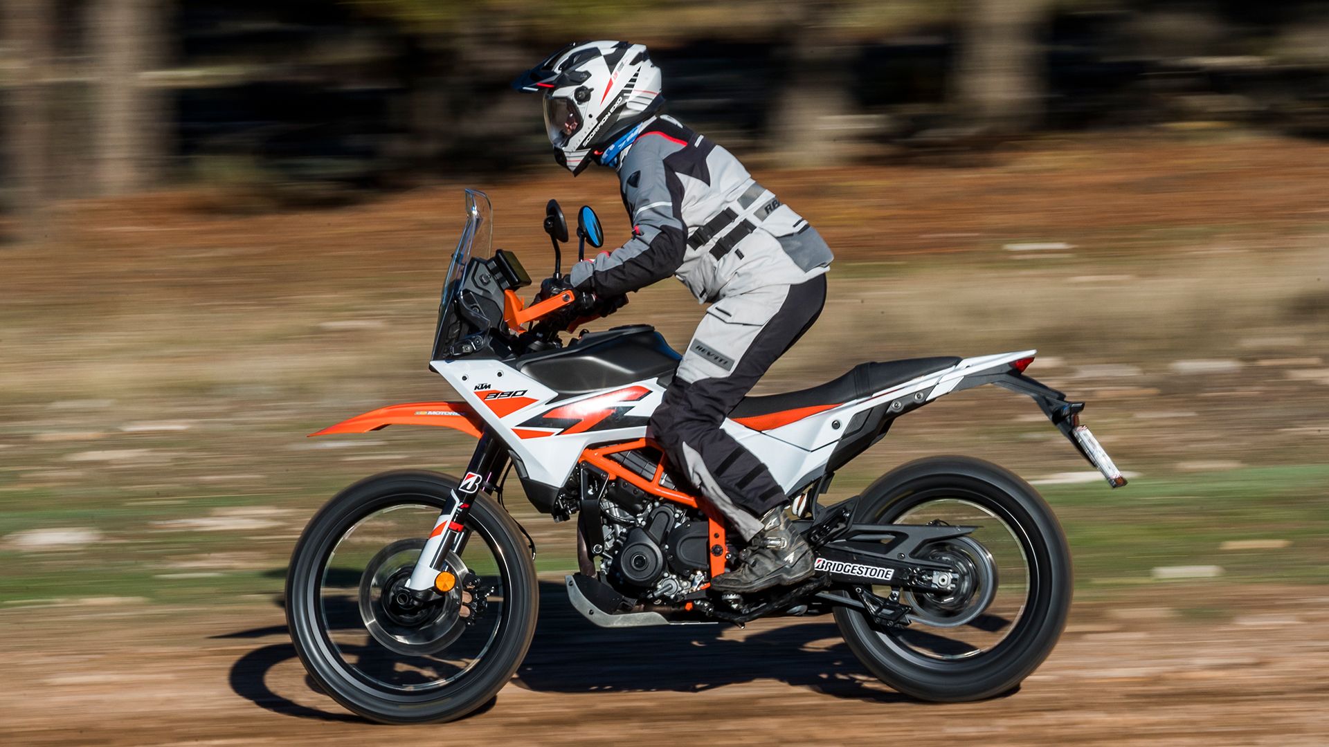 KTM 390 Adventure R 2025 Acción