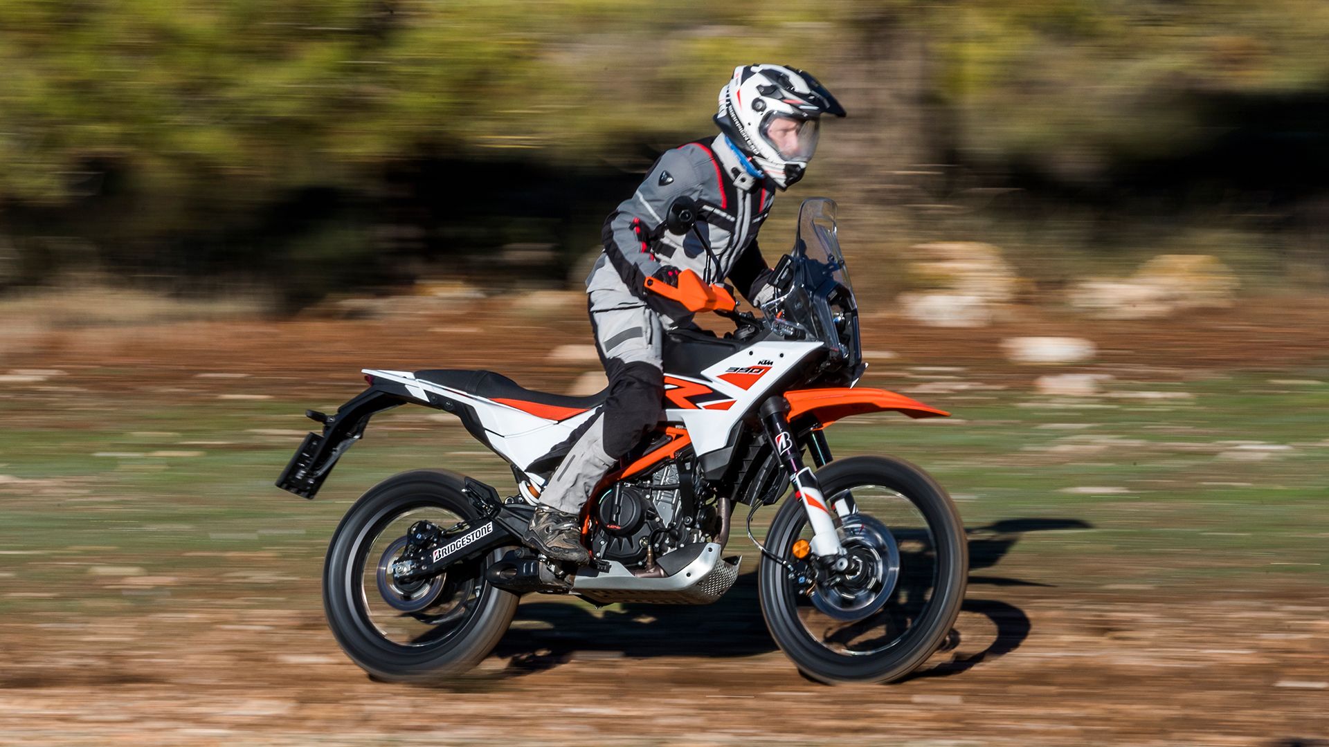 KTM 390 Adventure R 2025 Acción