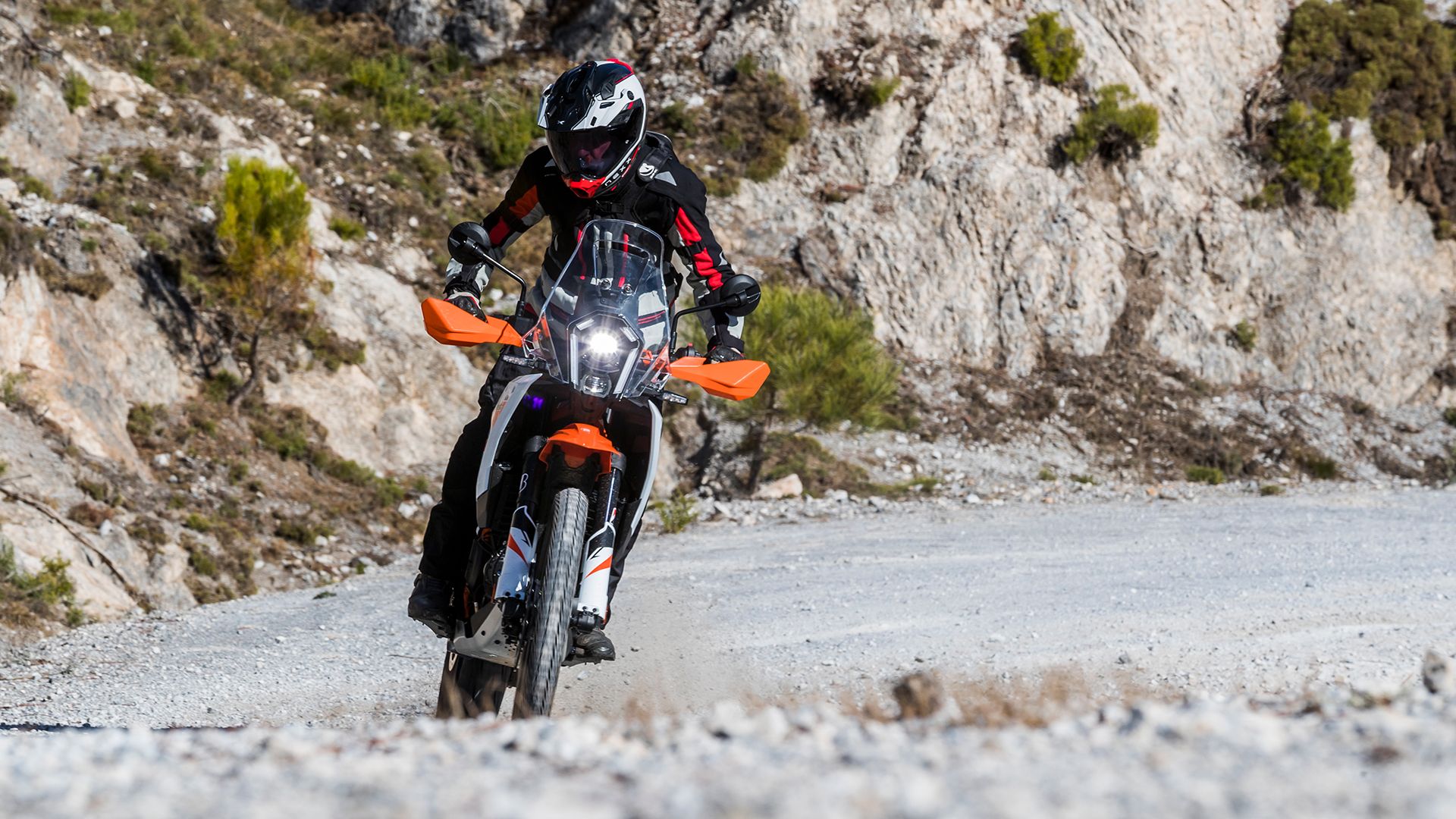 KTM 390 Adventure R 2025 Acción