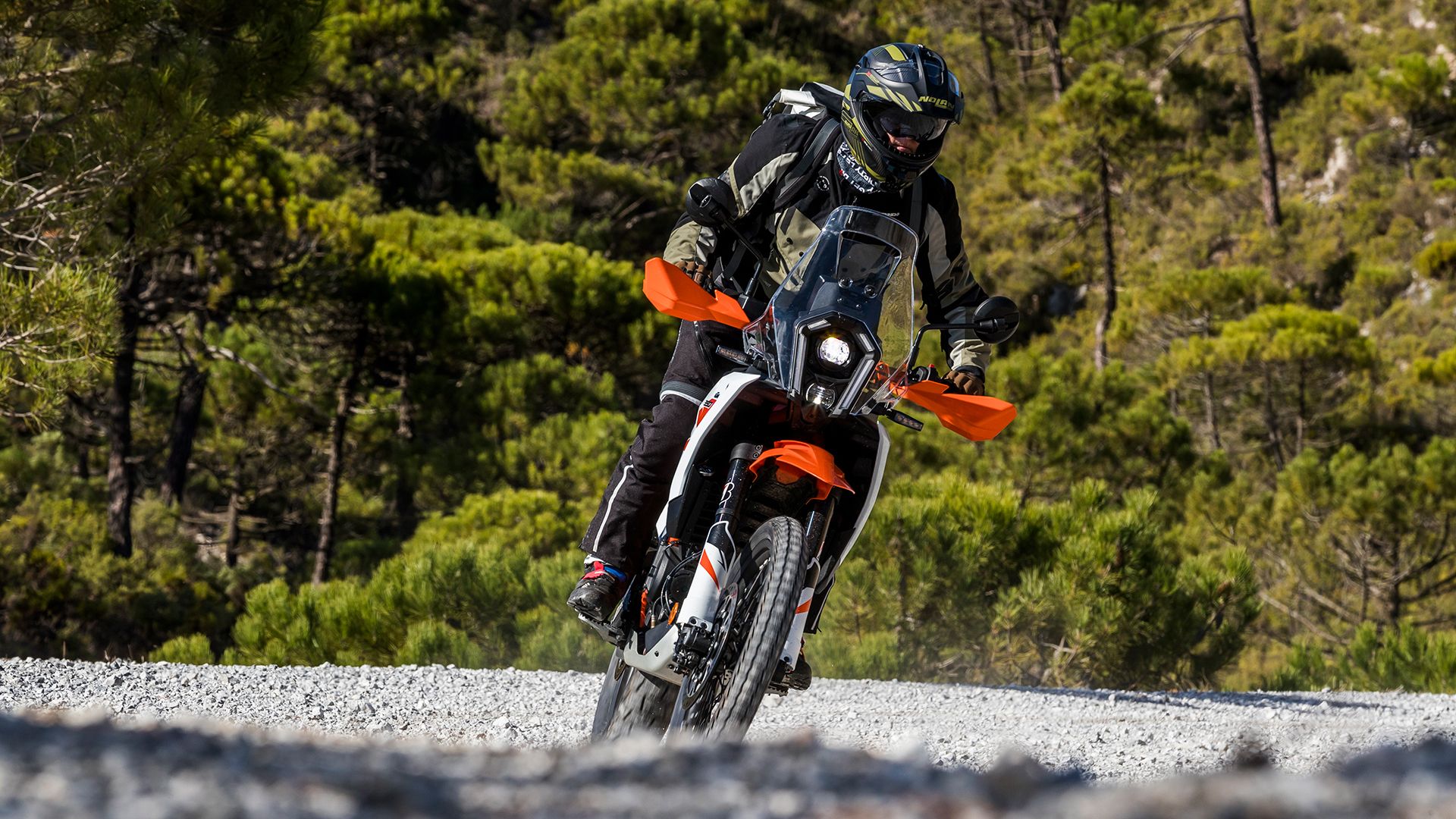 KTM 390 Adventure R 2025 Acción