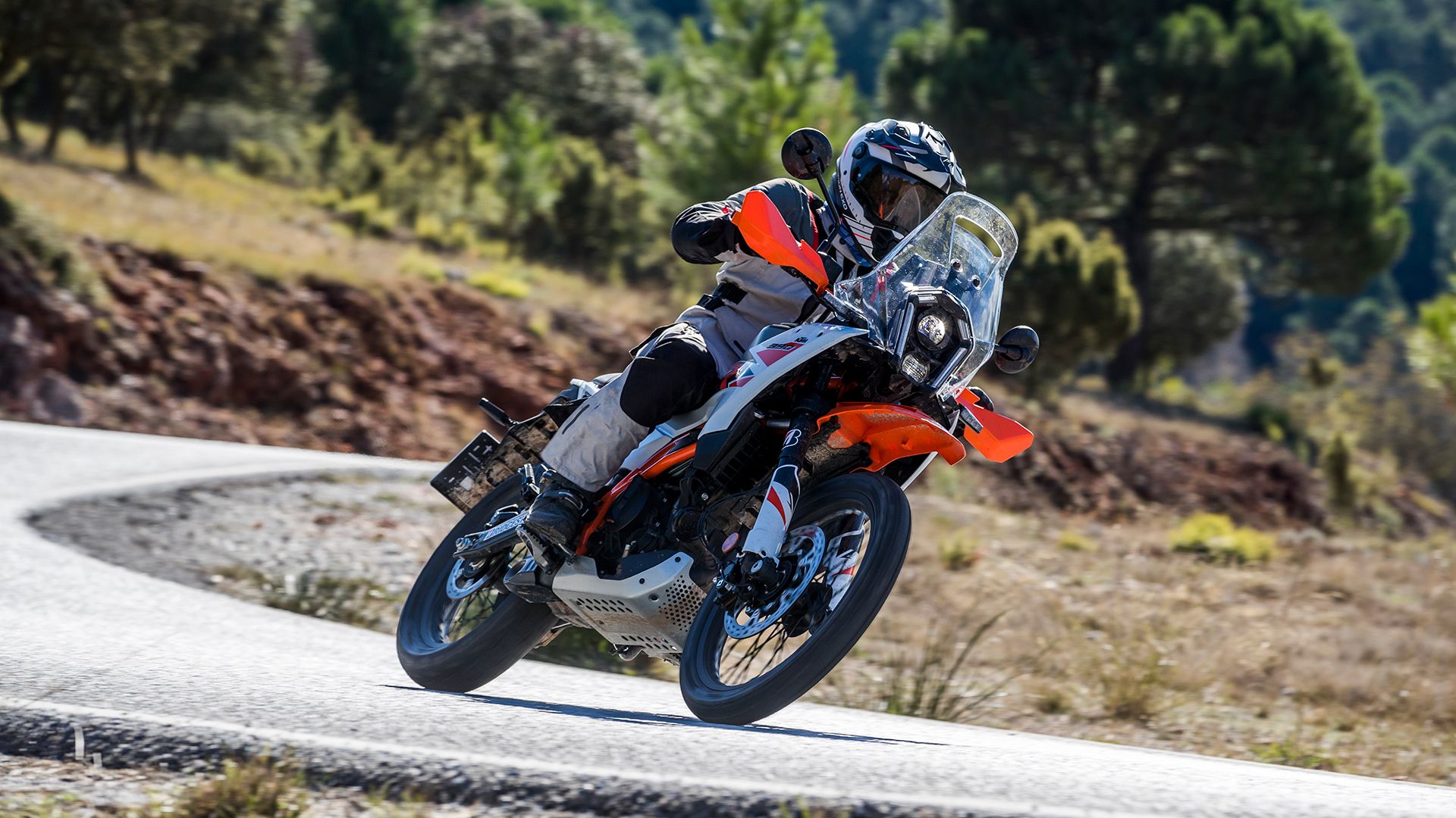 KTM 390 Adventure R 2025 Acción