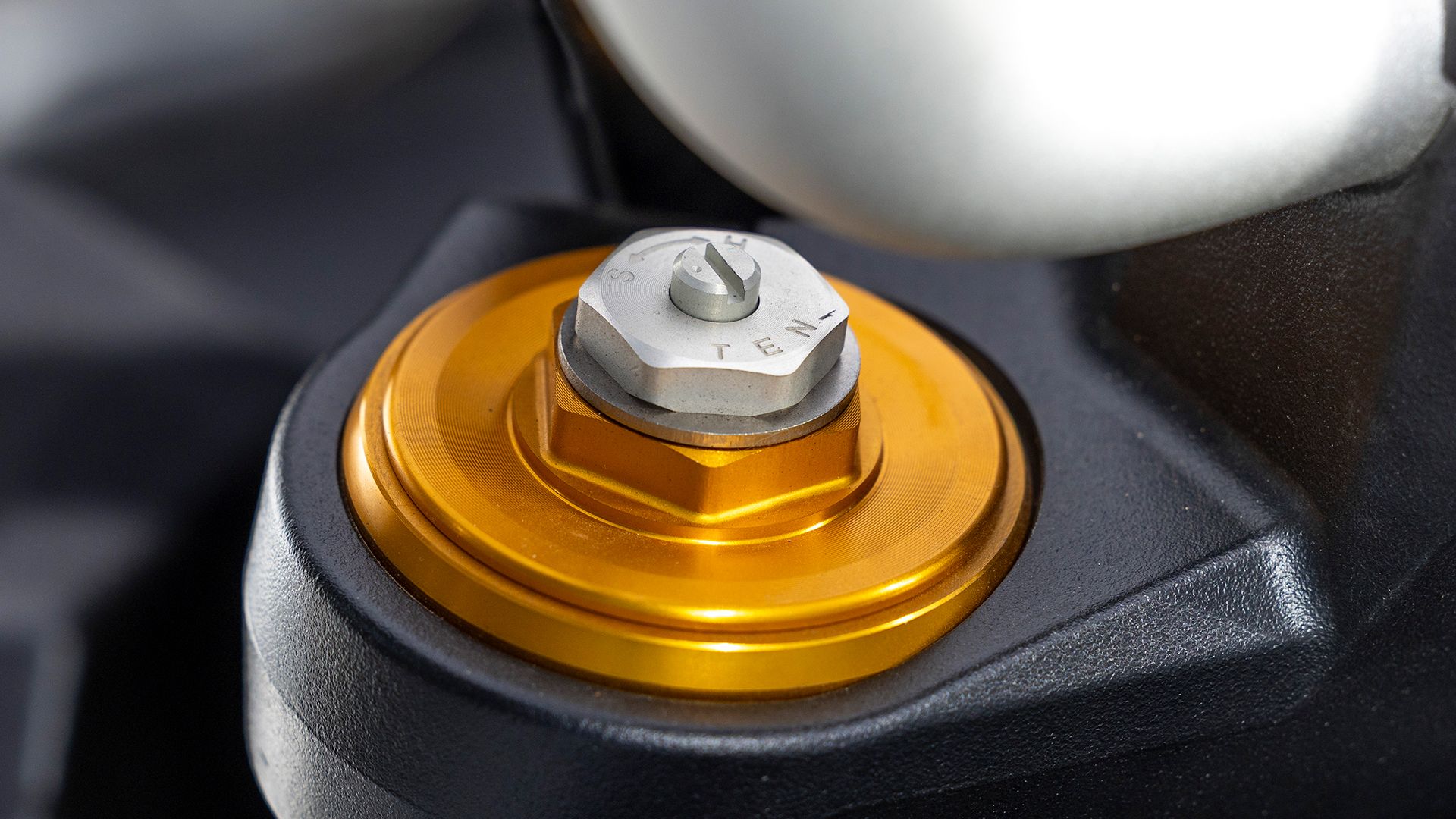 SUZUKI V STROM 800 DE Detall 024