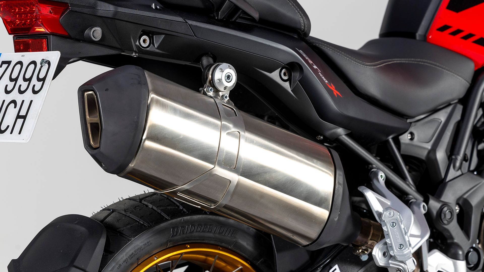 QJMOTOR SRT 700 SX  Detall 007