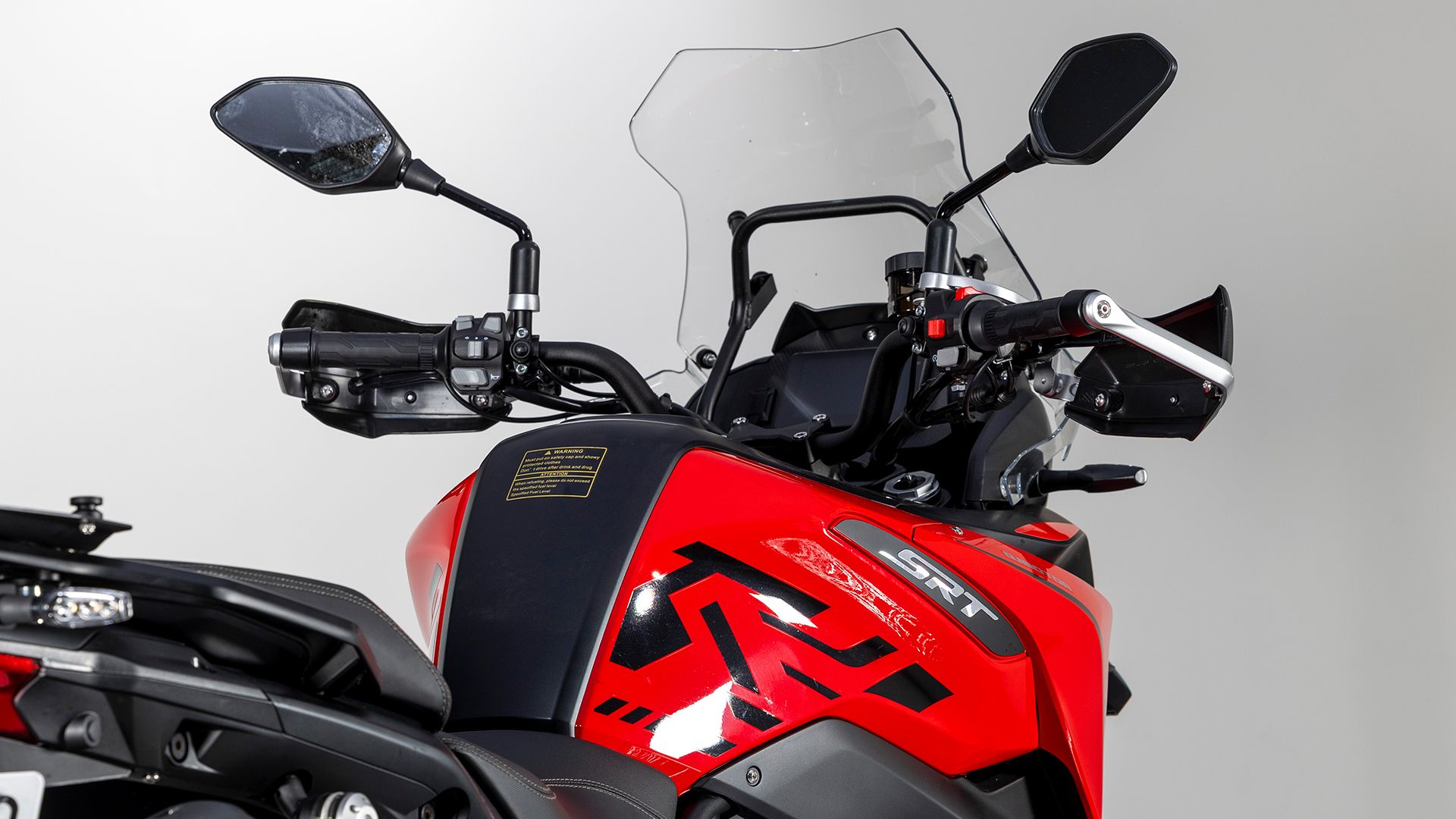 QJMOTOR SRT 700 SX  Detall 009