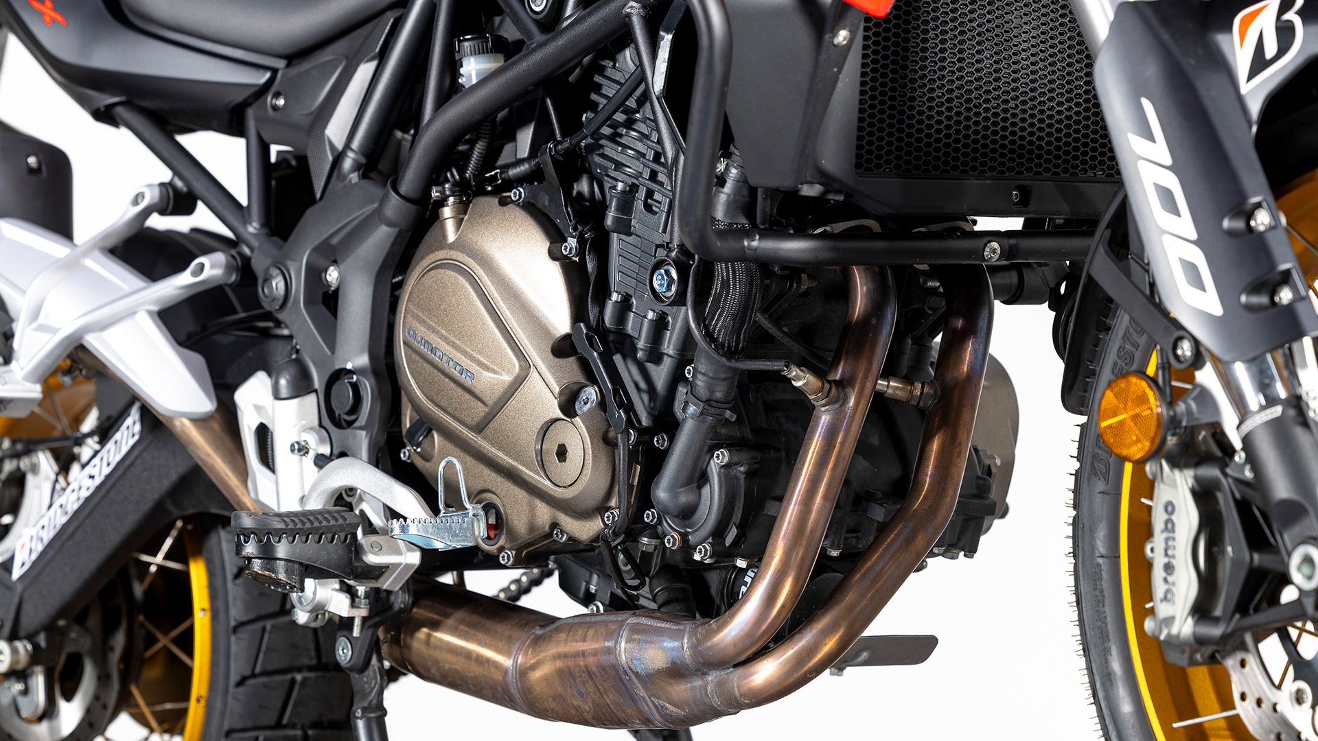 QJMOTOR SRT 700 SX  Detall 013