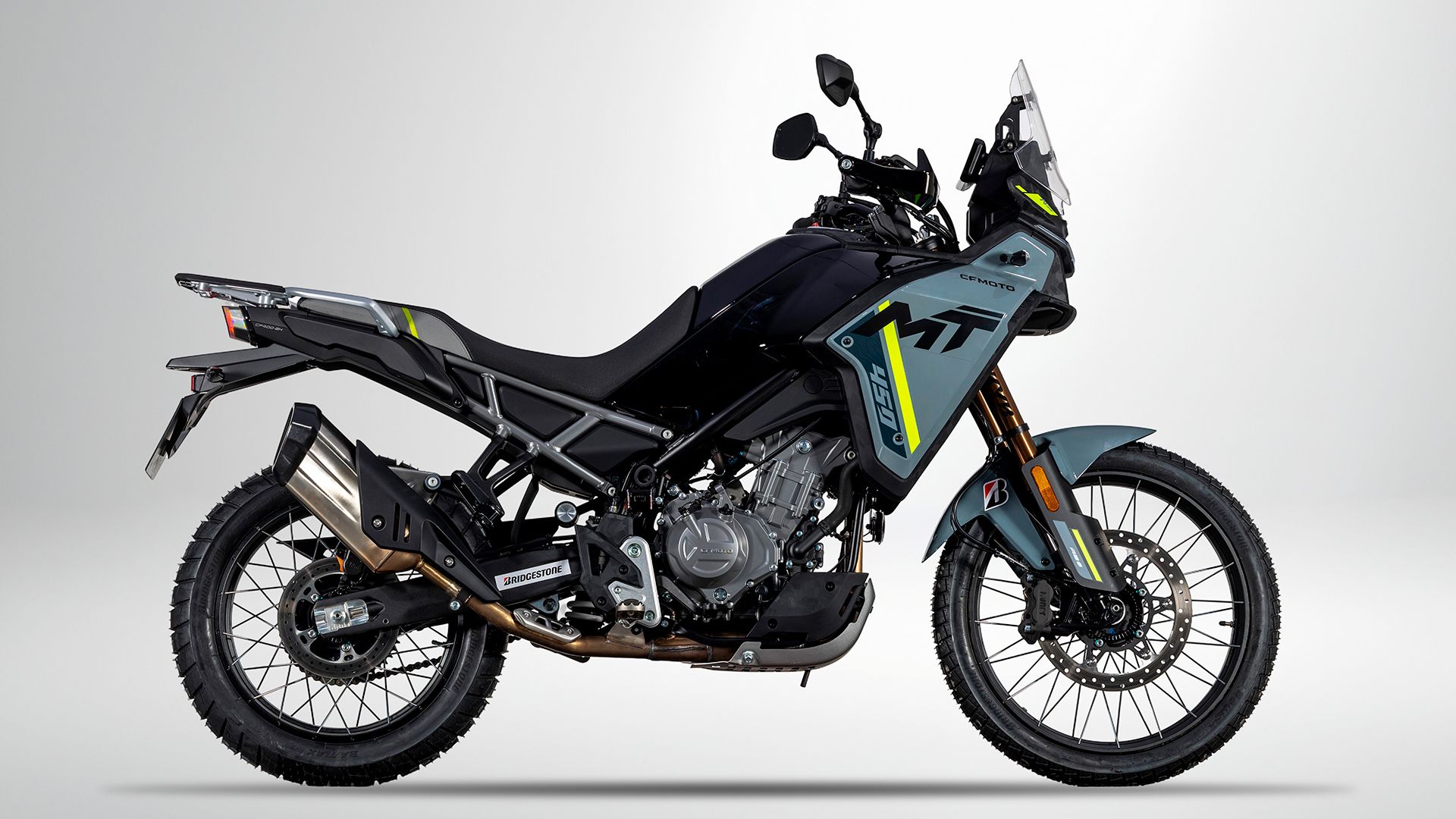 CF Moto 450MT 2025 Estudio