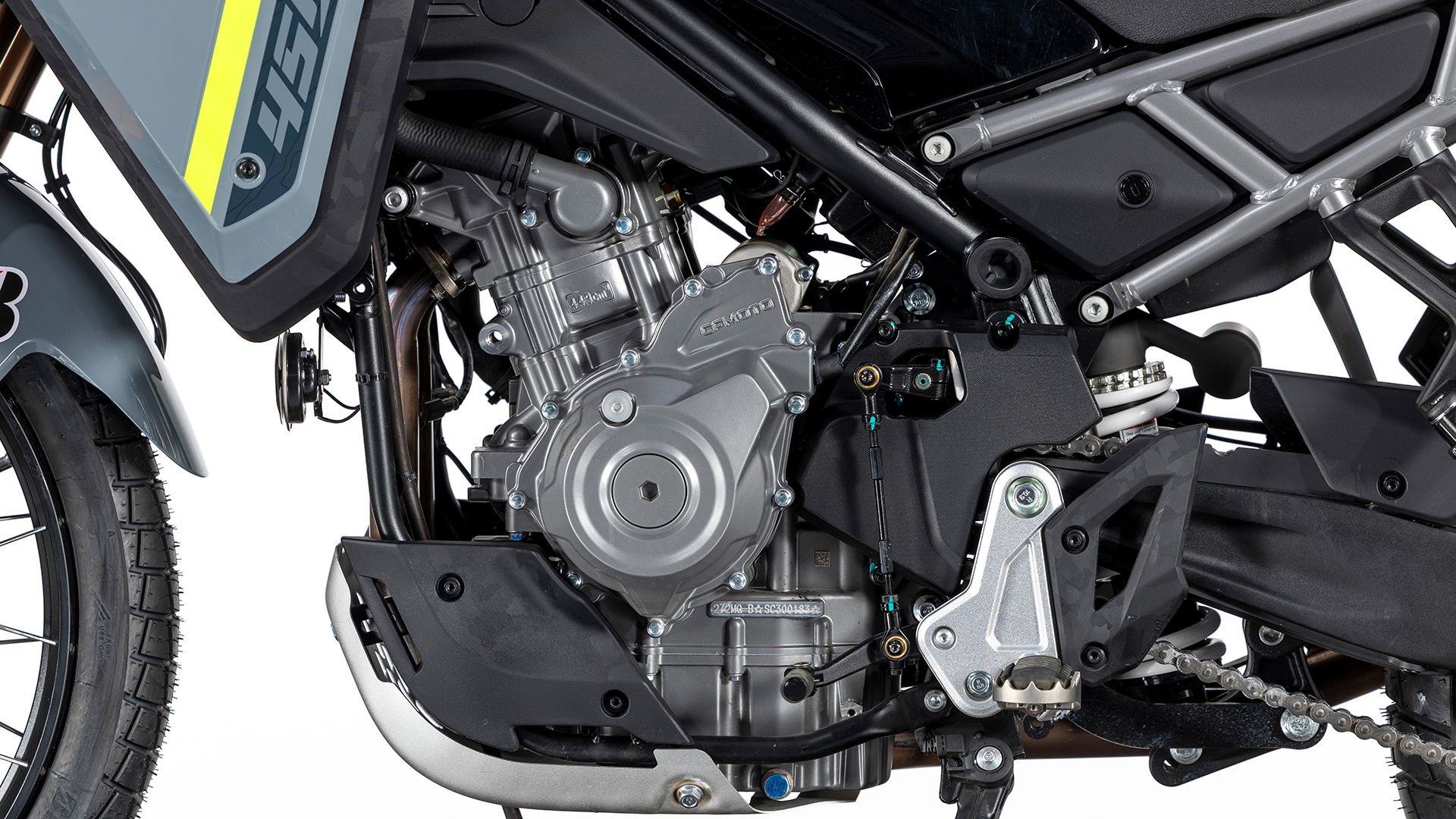 CF Moto 450MT 2025 Detalle