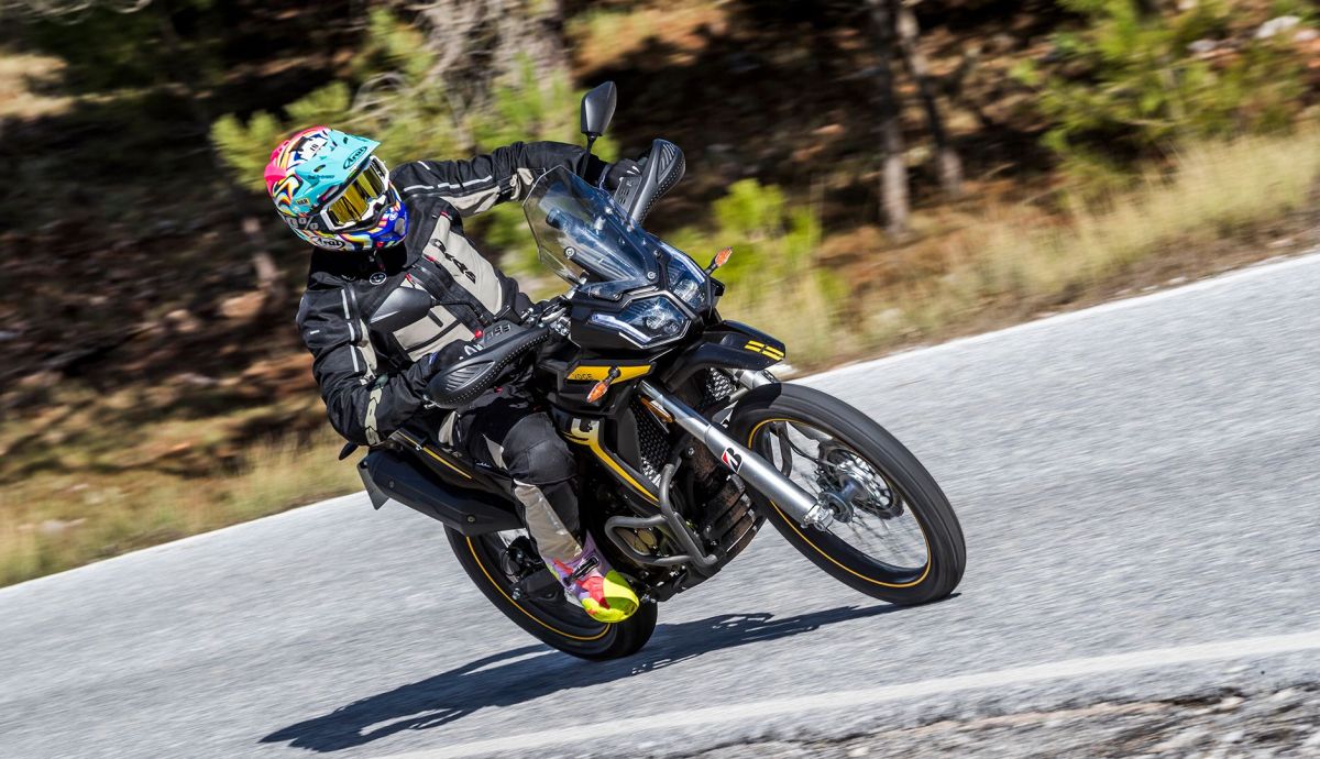 Voge 300 Rally 2025 Acción