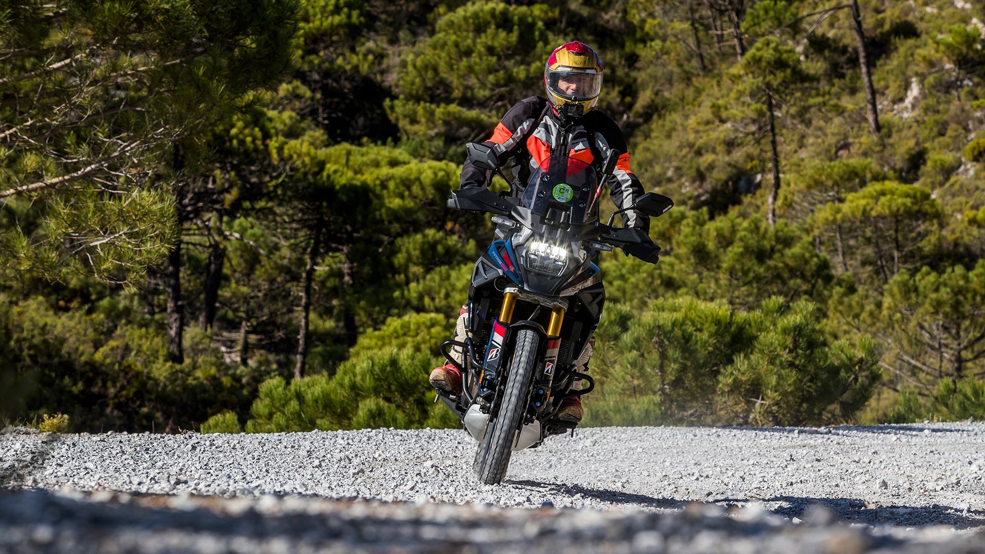 Suzuki V Strom 1050DE 2025 Accion (5)