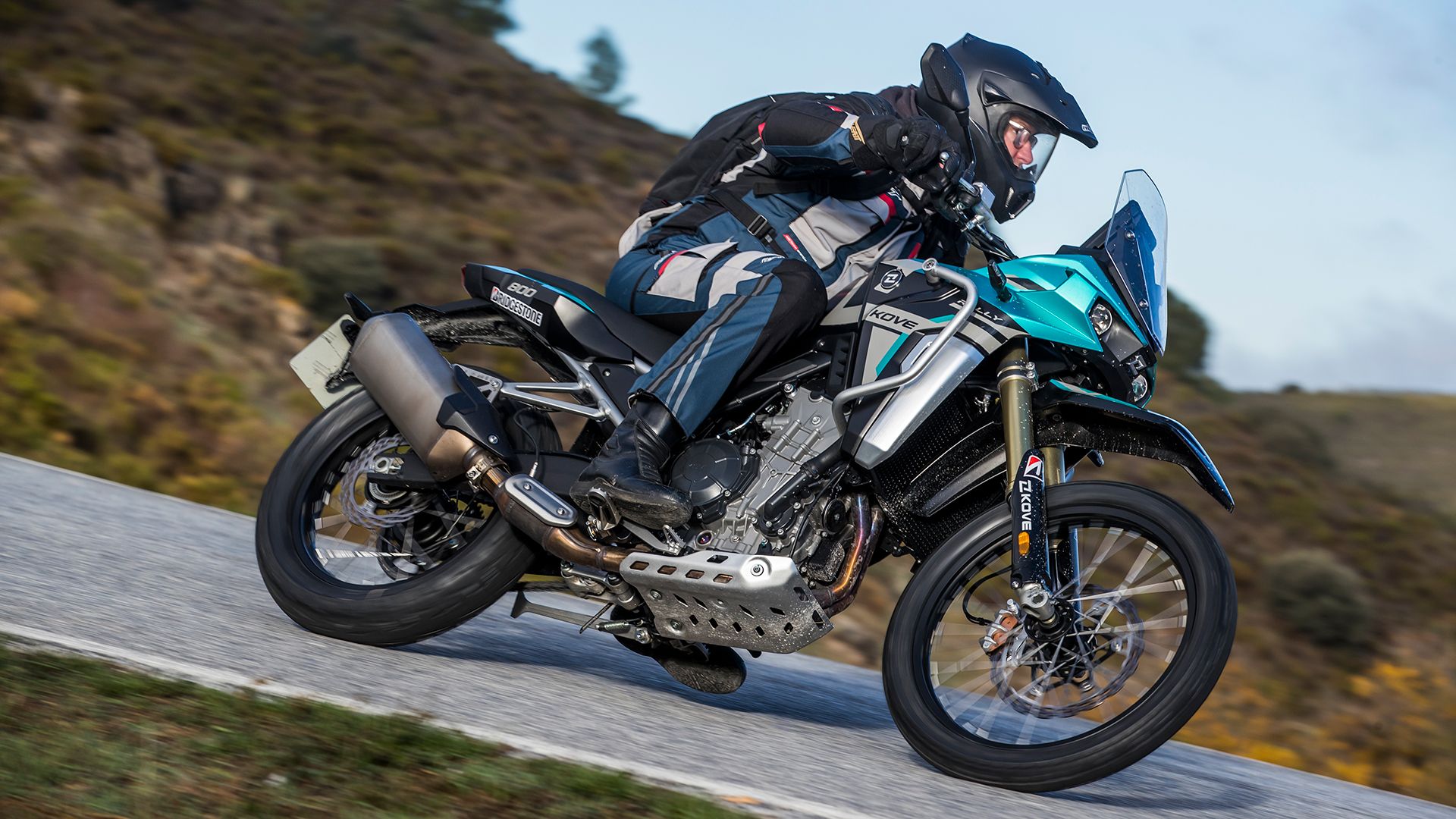 Kove 800 Rally 2025 Accion (1)