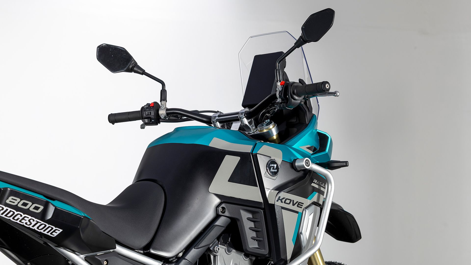 KOVE 800 RALLY Detall 007