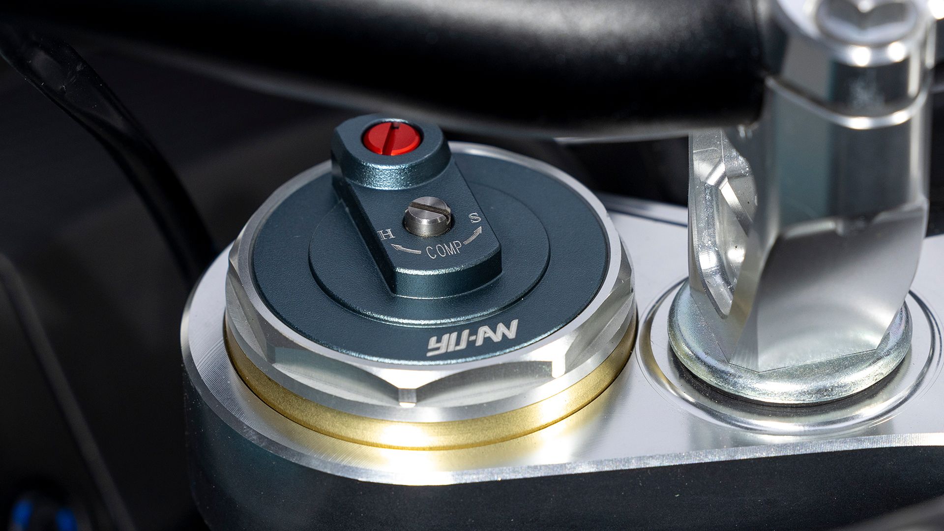 KOVE 800 RALLY Detall 023