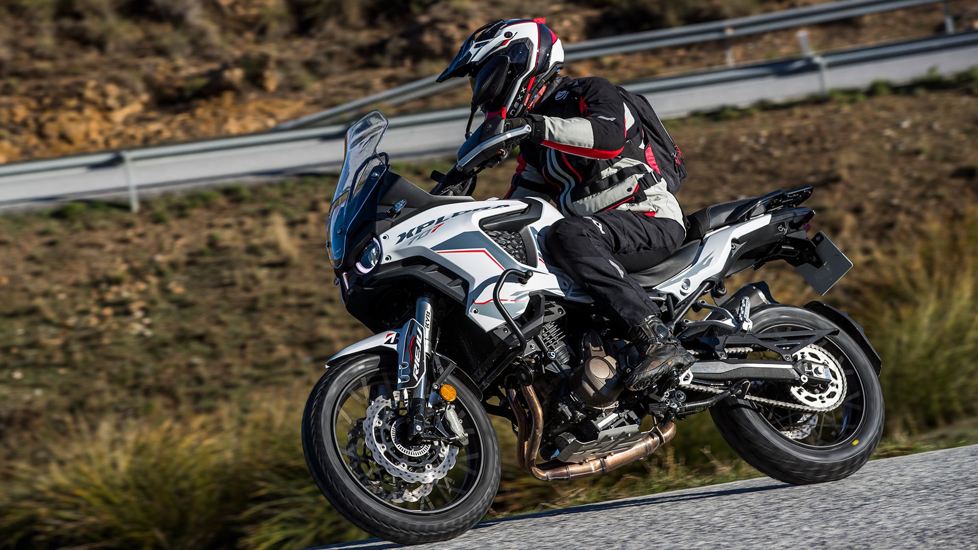 Rieju Xplora 707 2025 Accion (3)