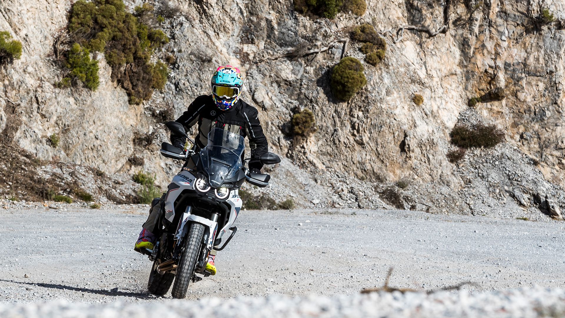 Rieju Xplora 707 2025 Accion (6)