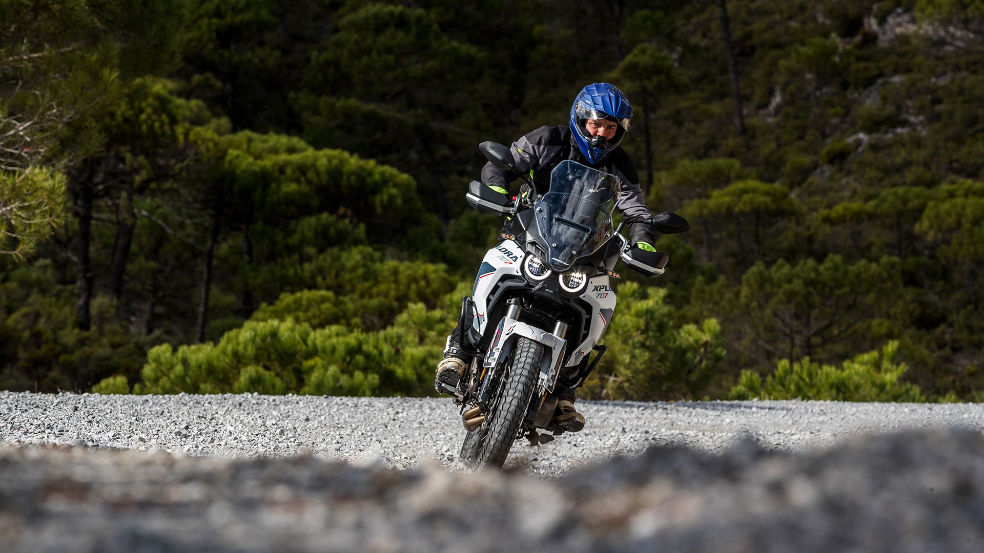 Rieju Xplora 707 2025 Accion (8)