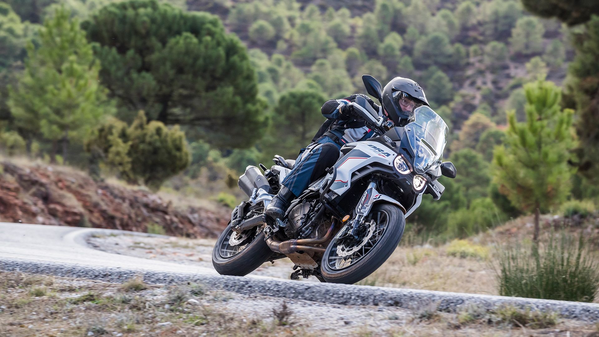 Rieju Xplora 707 2025 Accion (12)