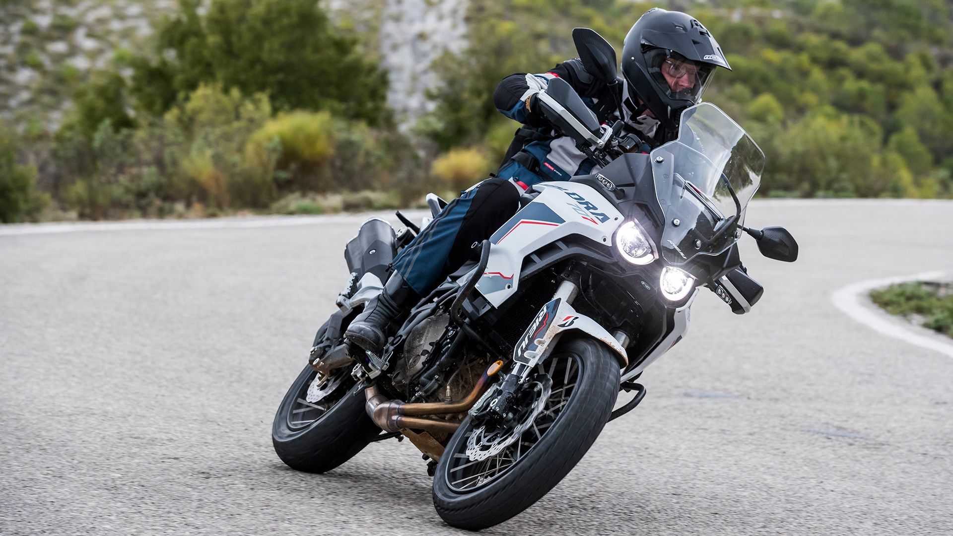 Rieju Xplora 707 2025 Accion (13)