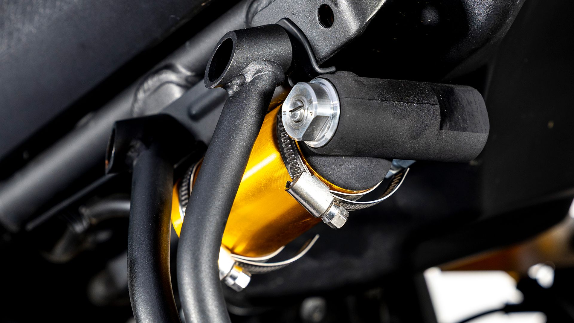 VOGE 625 DSX Detall 023