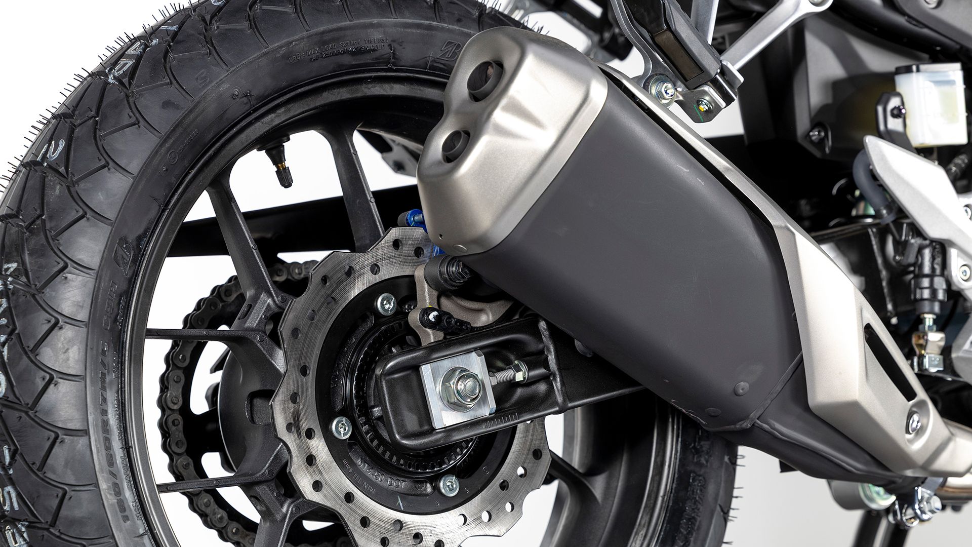 Honda NX500 2025 Detalle