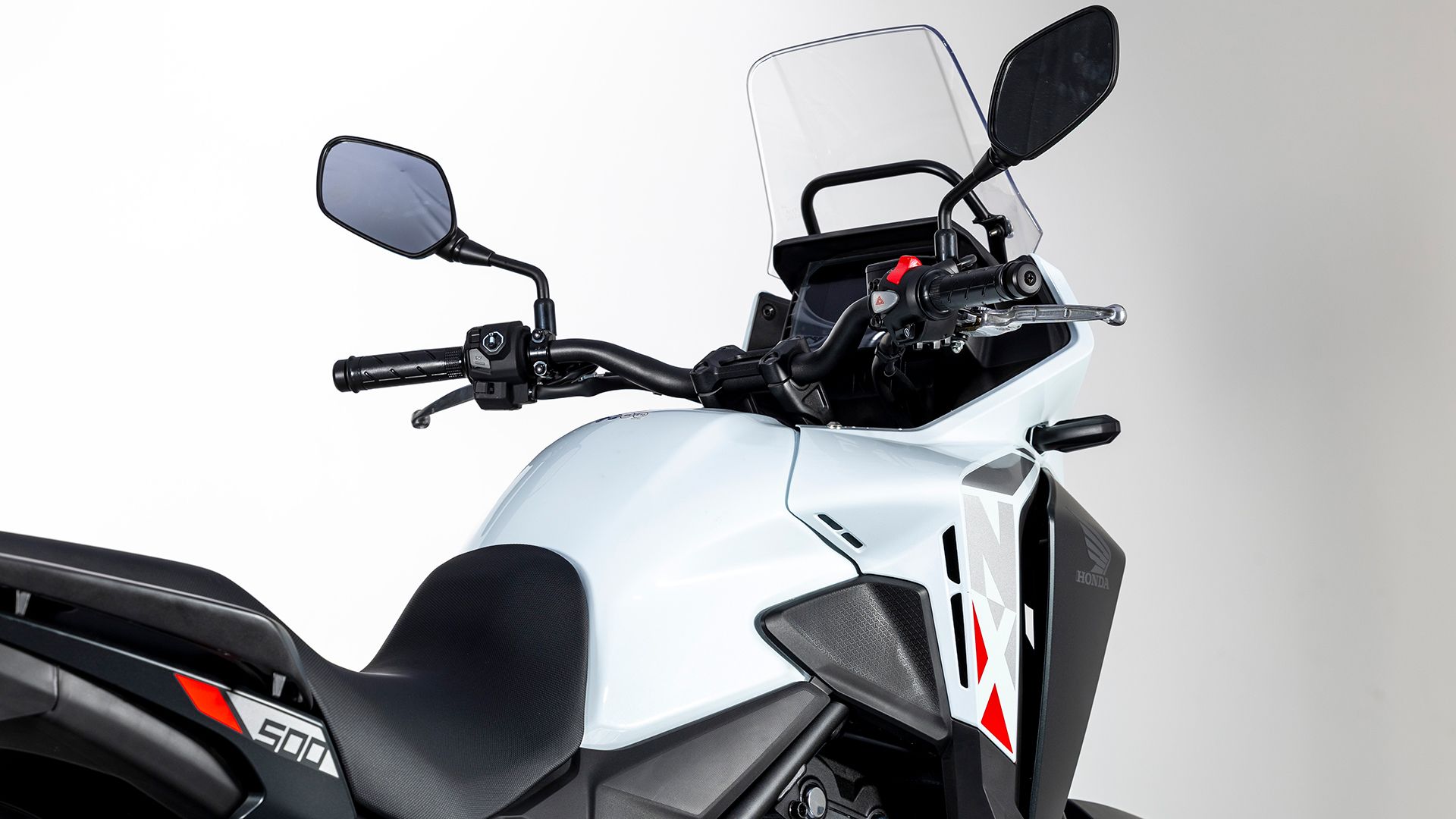 Honda NX500 2025 Detalle