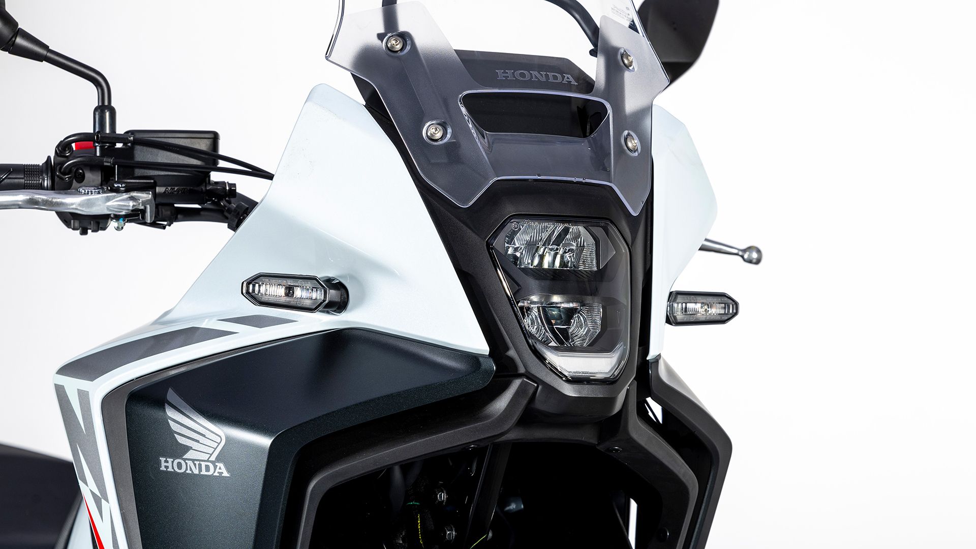Honda NX500 2025 Detalle