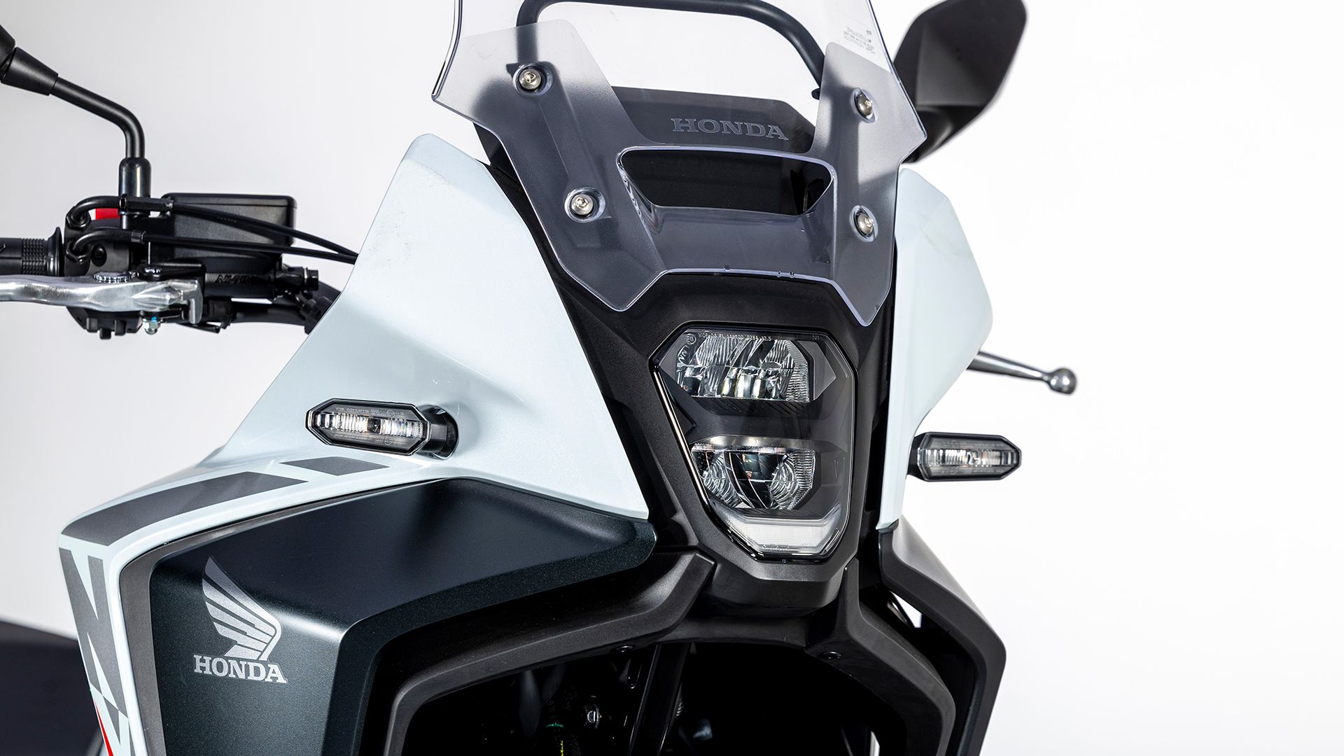 Honda NX500 2025 Detalle