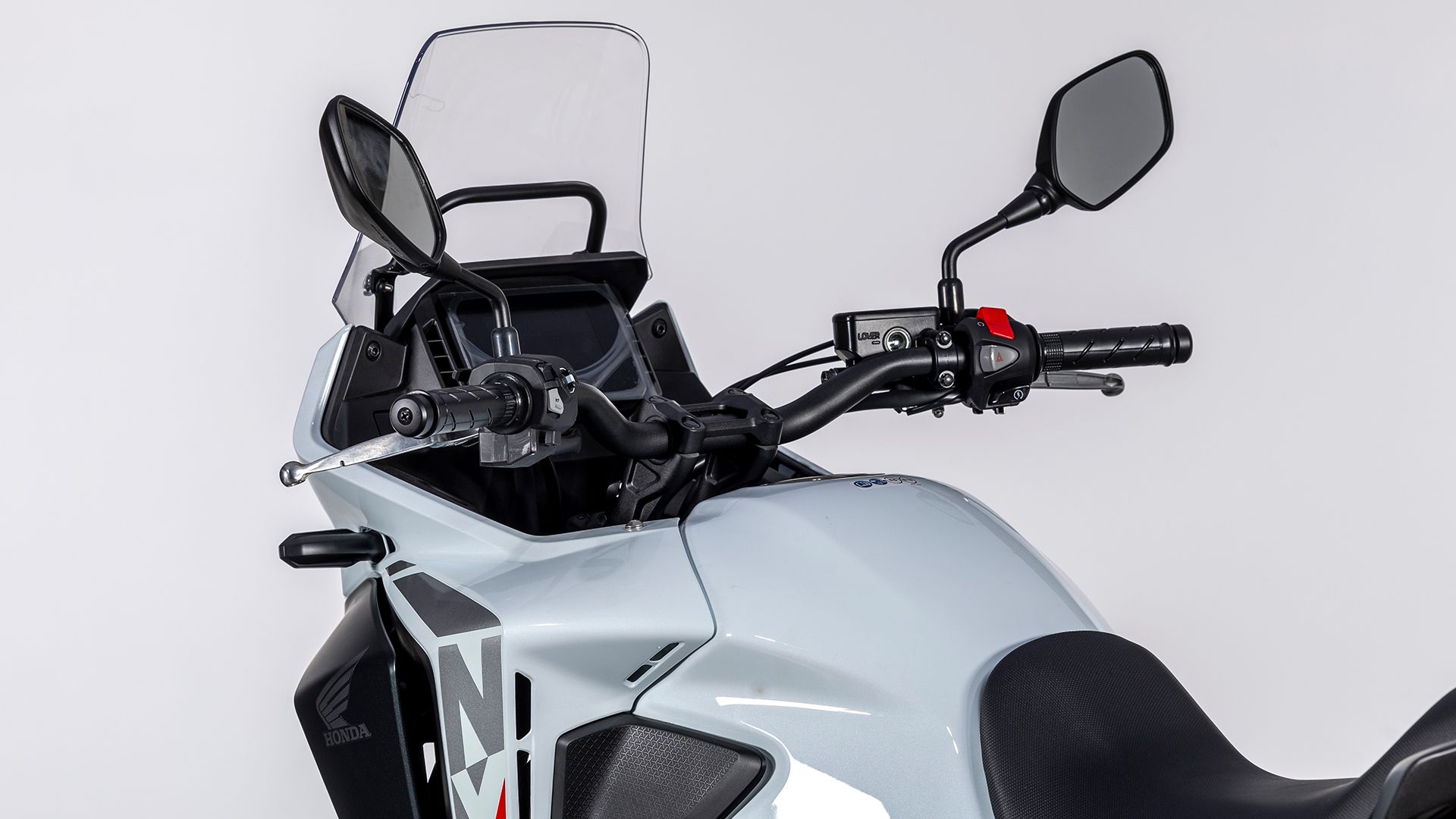 Honda NX500 2025 Detalle